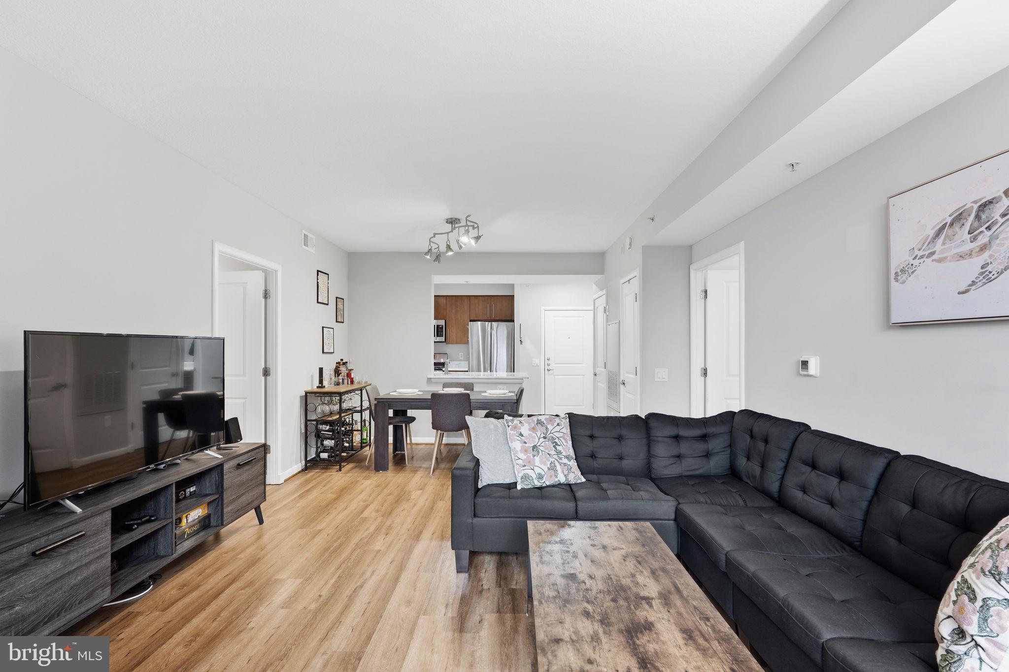 1021 N GARFIELD STREET 531