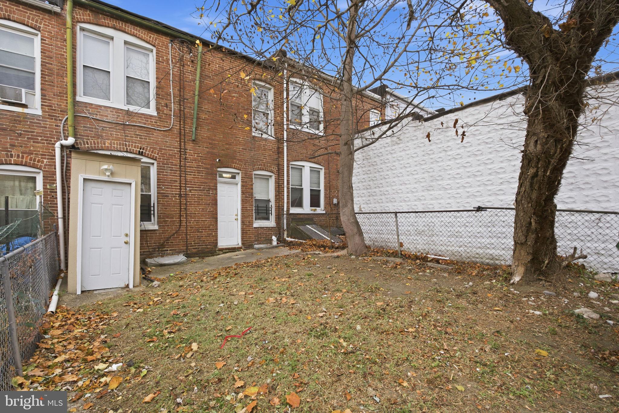 BALTIMORE HIGHLANDS - Residential Lease