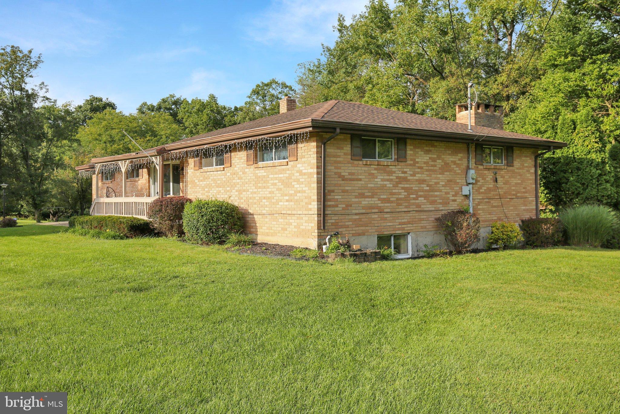 1048 CROSS KEYS ROAD