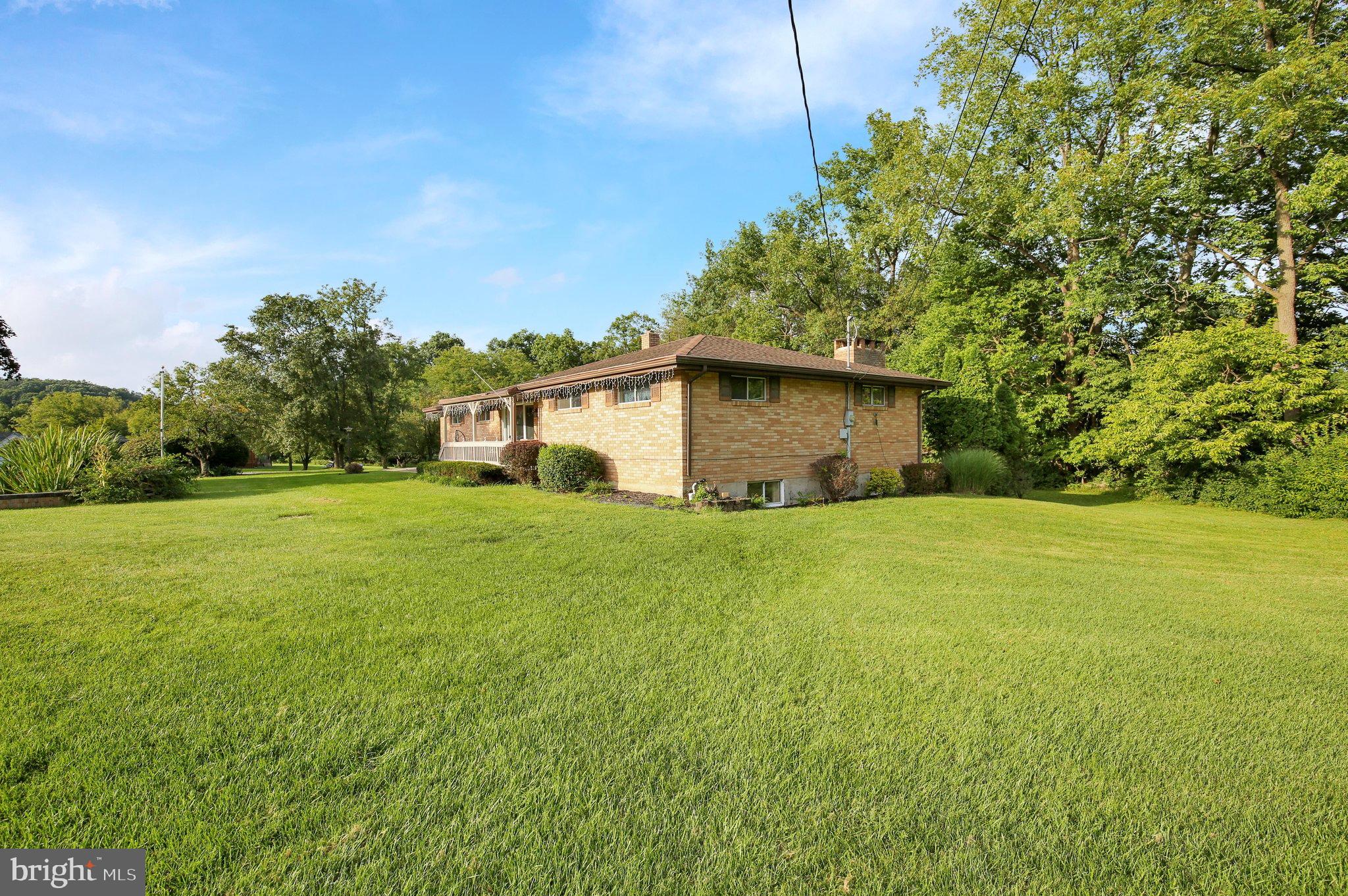 1048 CROSS KEYS ROAD