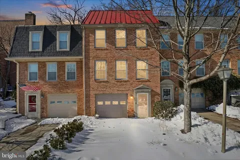 2314 Sanford Street, Alexandria, VA MLS: VAAX2053646
