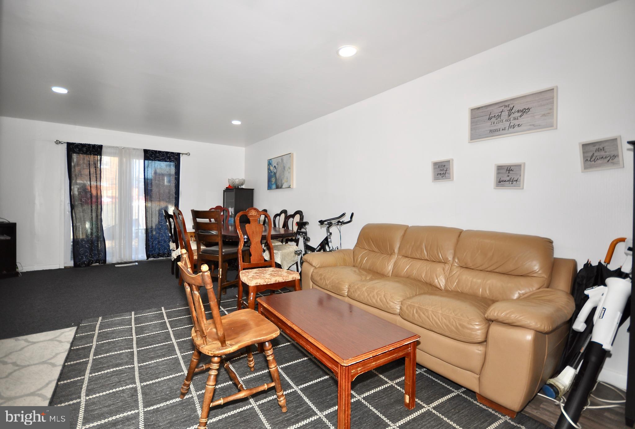 SOMERTON - Residential