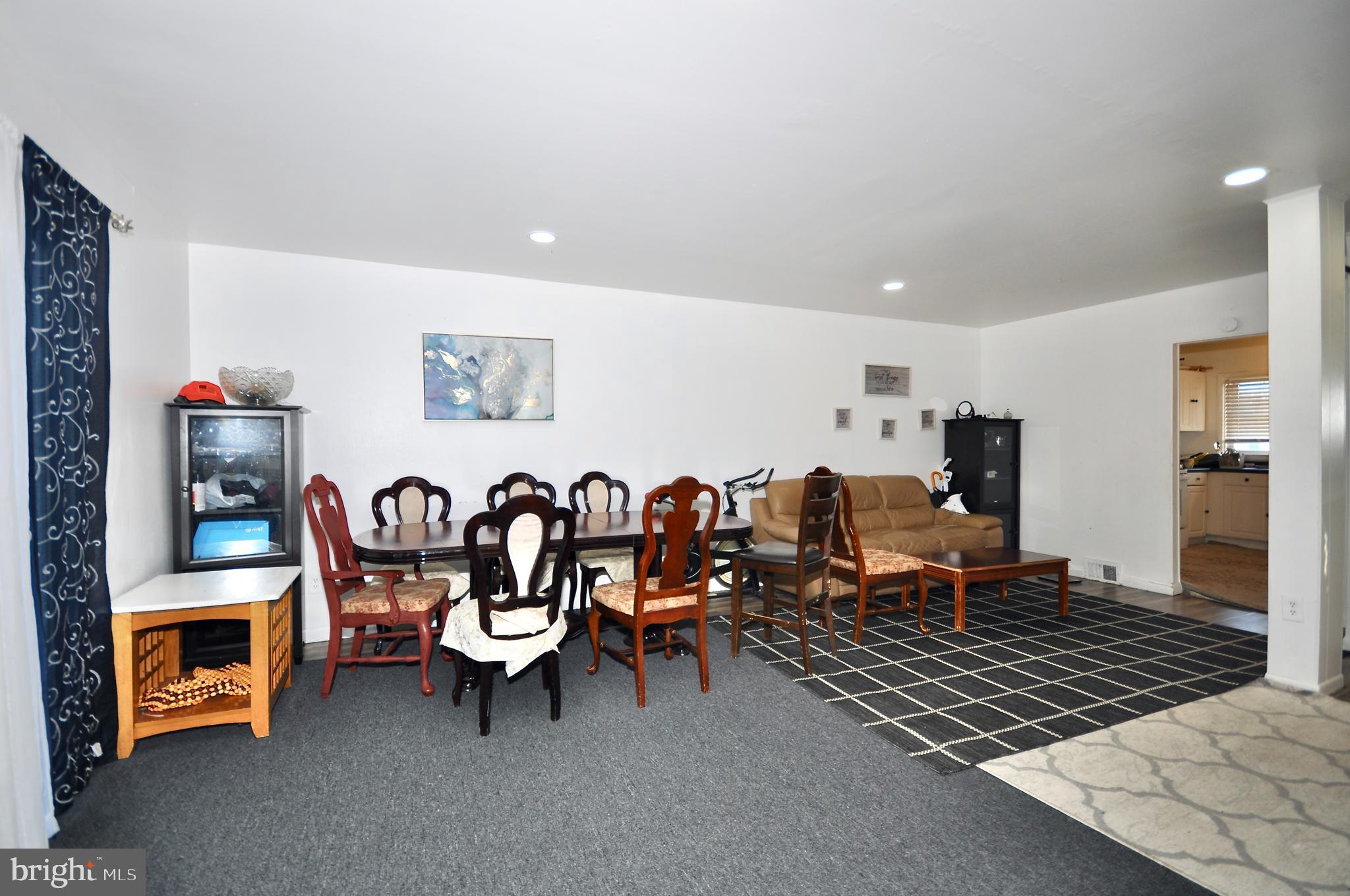 SOMERTON - Residential