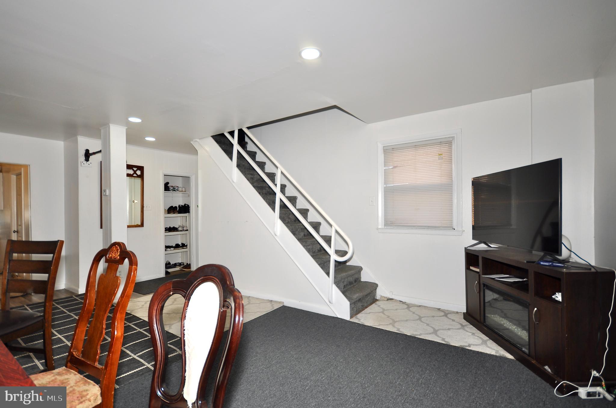 SOMERTON - Residential