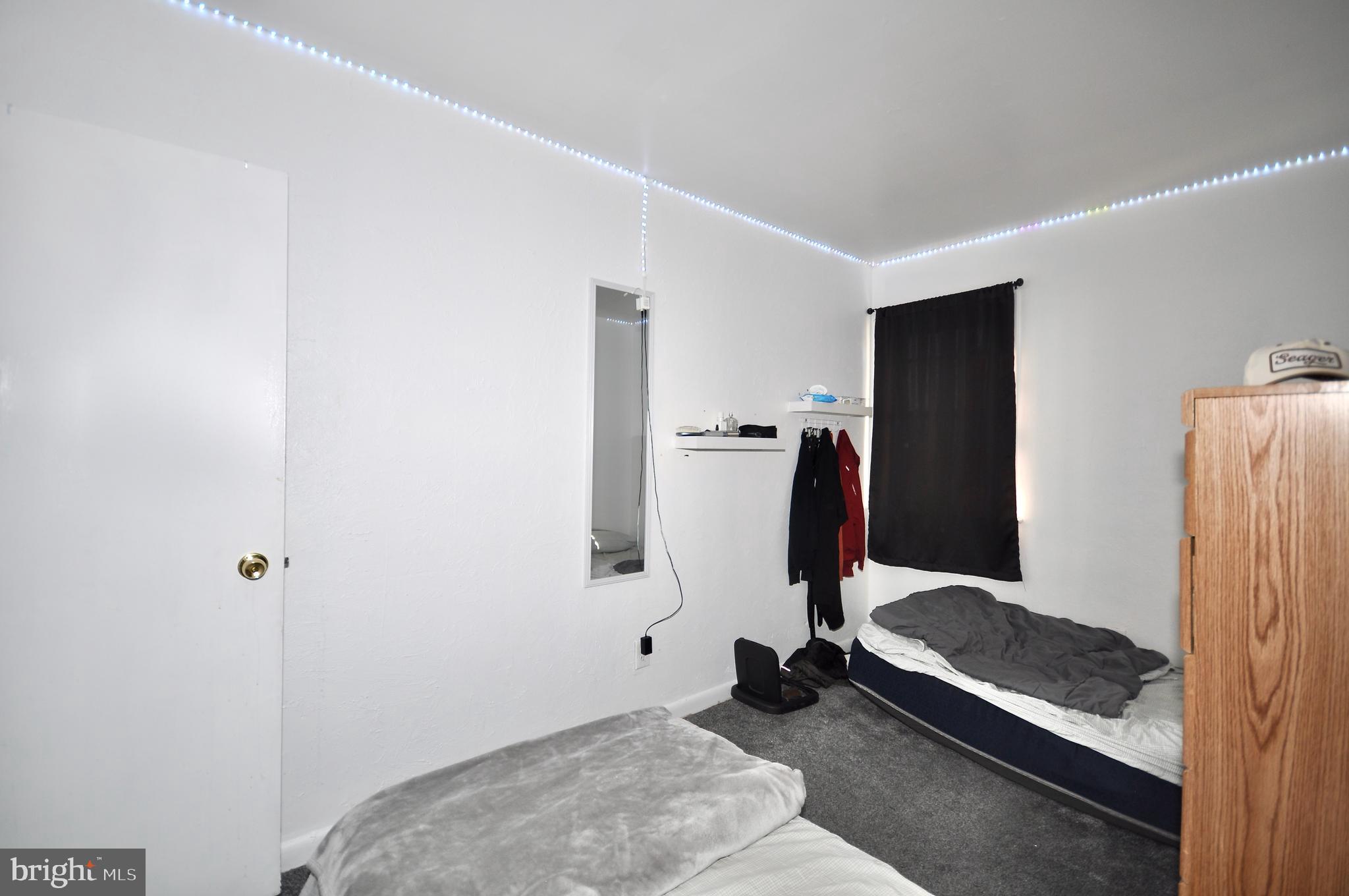 SOMERTON - Residential