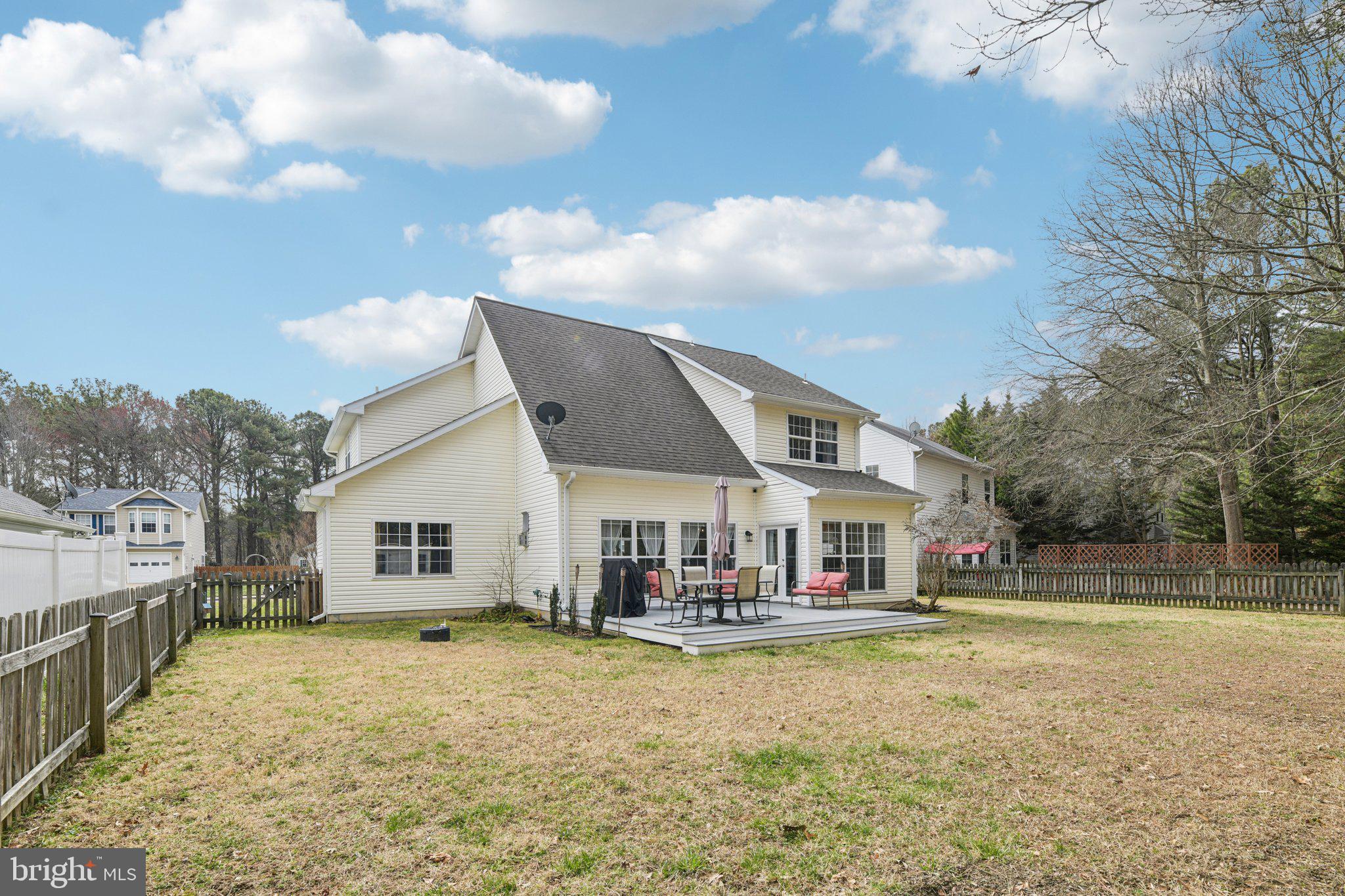 CEDAR COVE - Residential