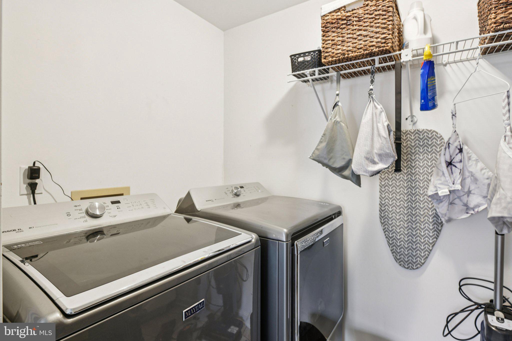 CEDAR COVE - Residential