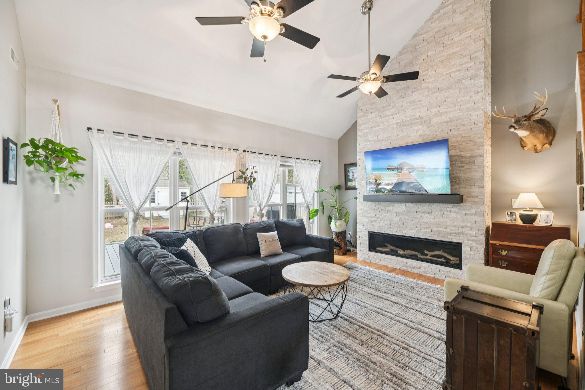 CEDAR COVE - Residential