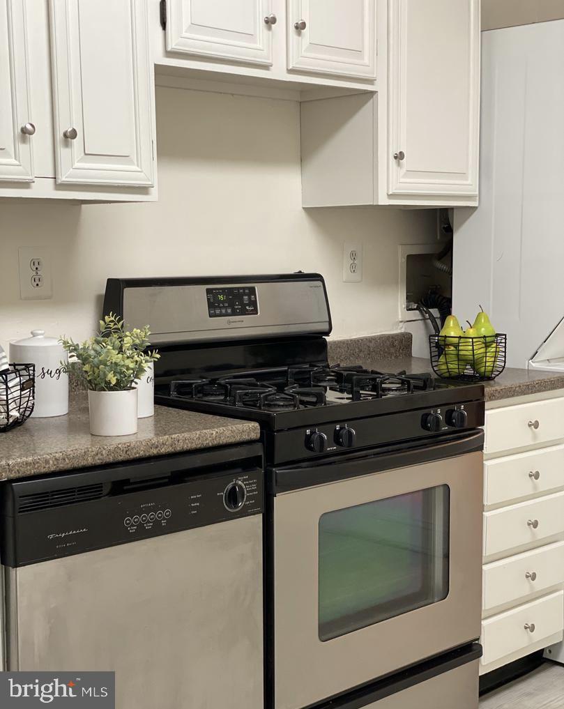 SKYLINE PLAZA - Residential Lease