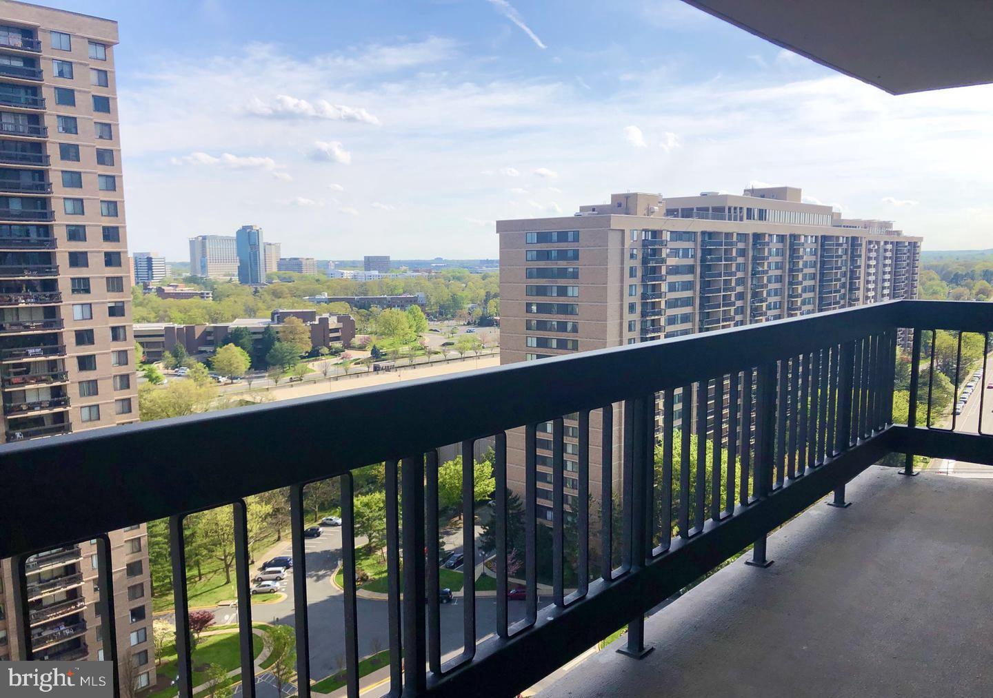 SKYLINE PLAZA - Residential Lease