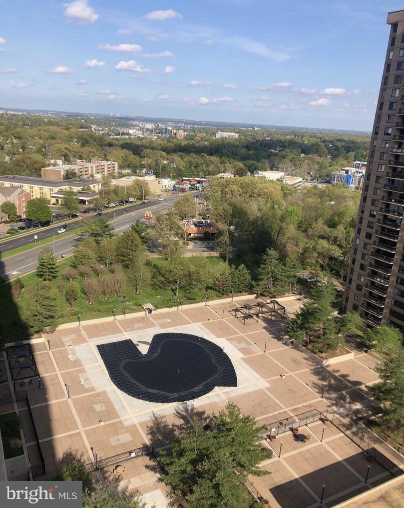 SKYLINE PLAZA - Residential Lease