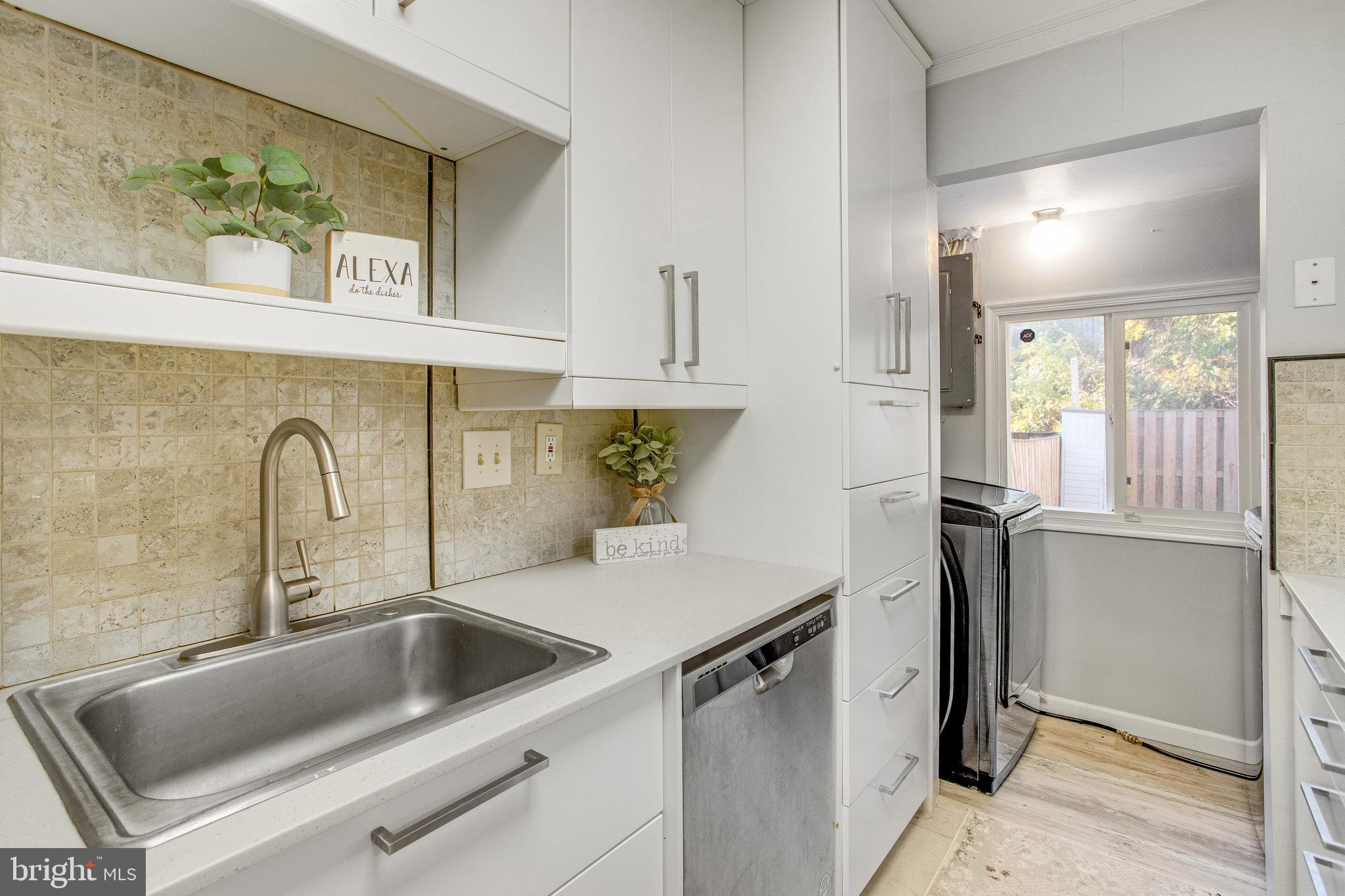 GEORGETOWN  VILLAGE - Residential