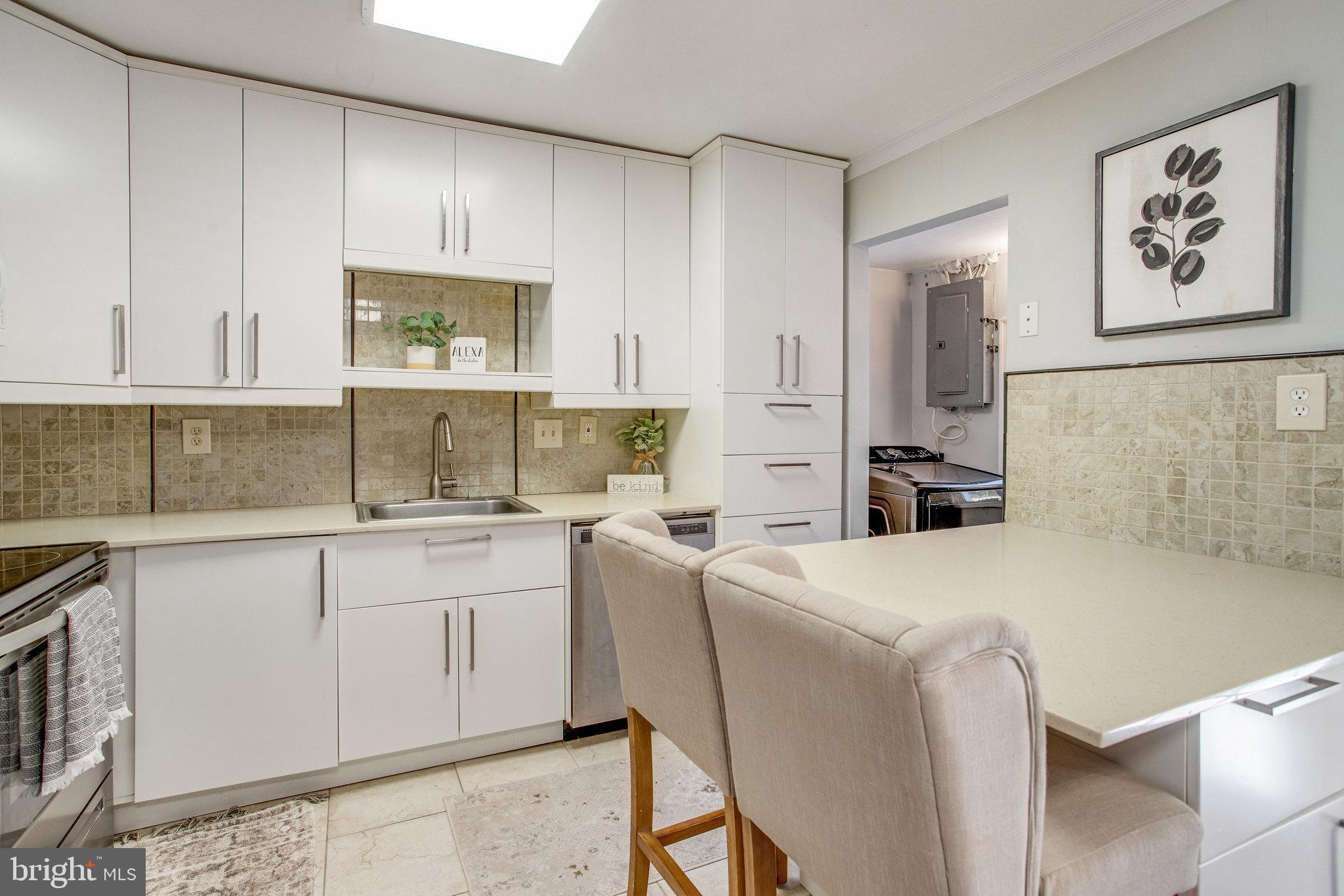 GEORGETOWN  VILLAGE - Residential