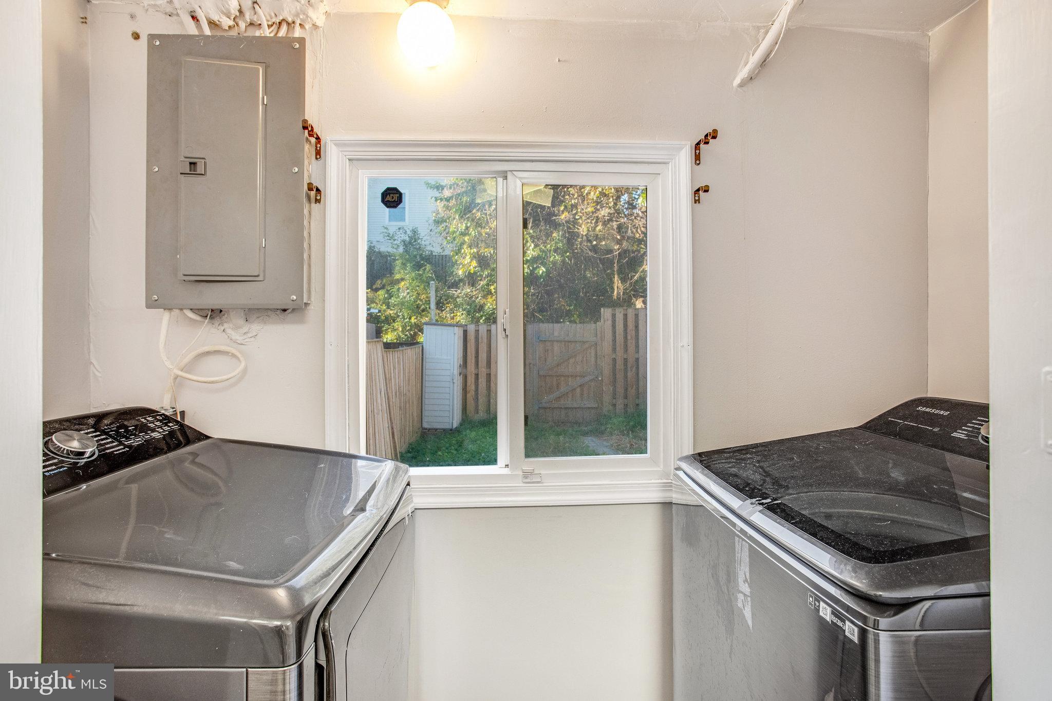 GEORGETOWN  VILLAGE - Residential