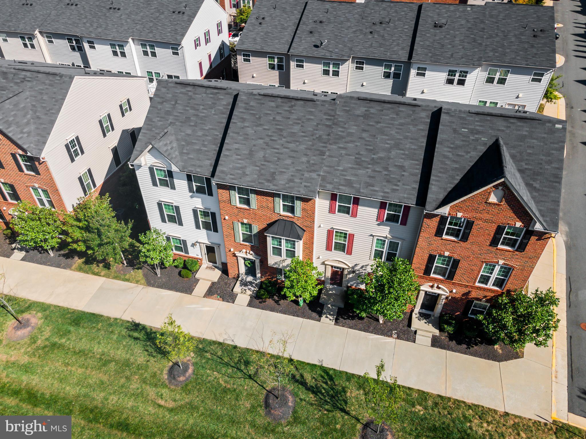 HEATHCOTE COMMONS - Residential Lease