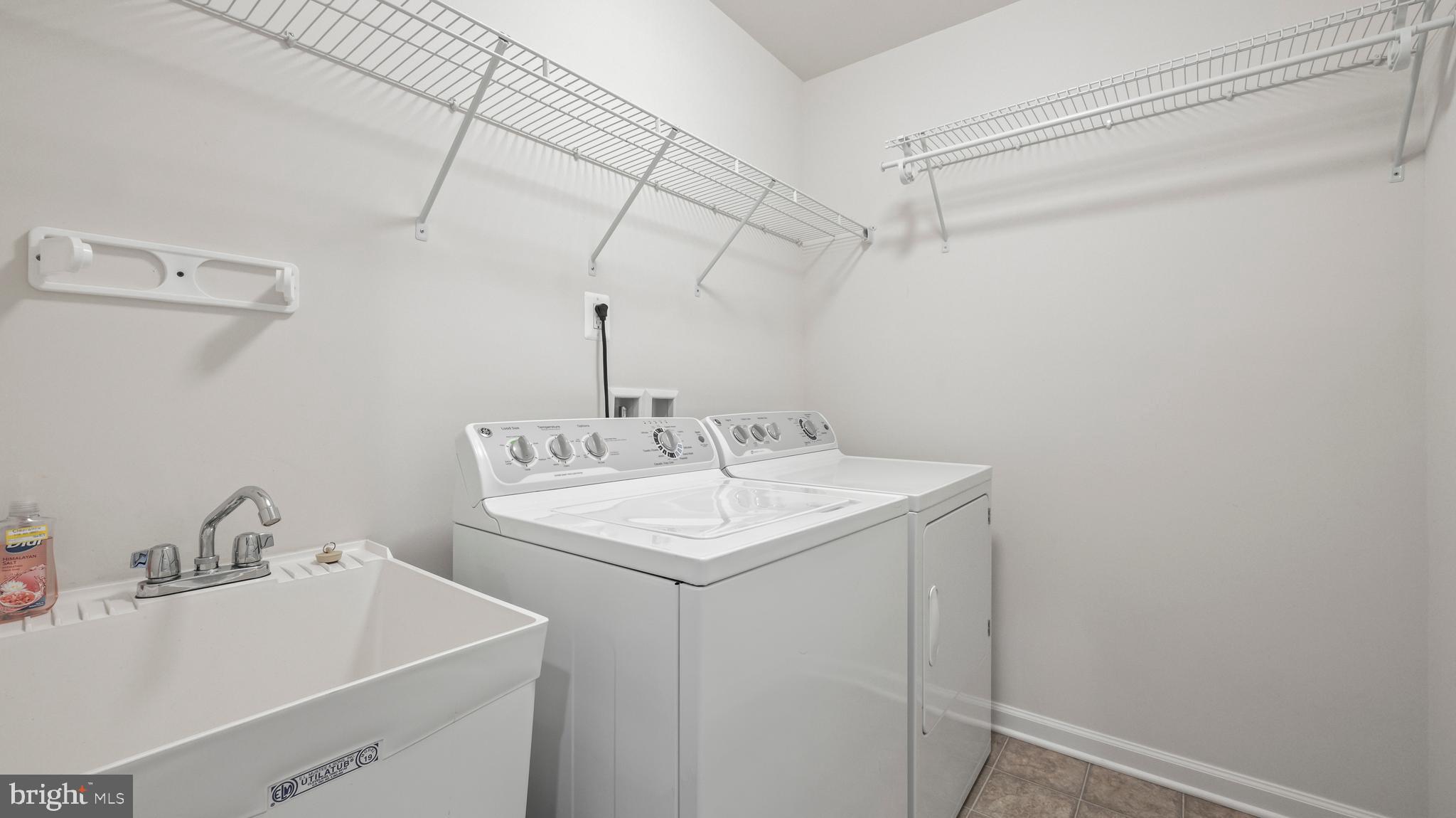 HEATHCOTE COMMONS - Residential Lease