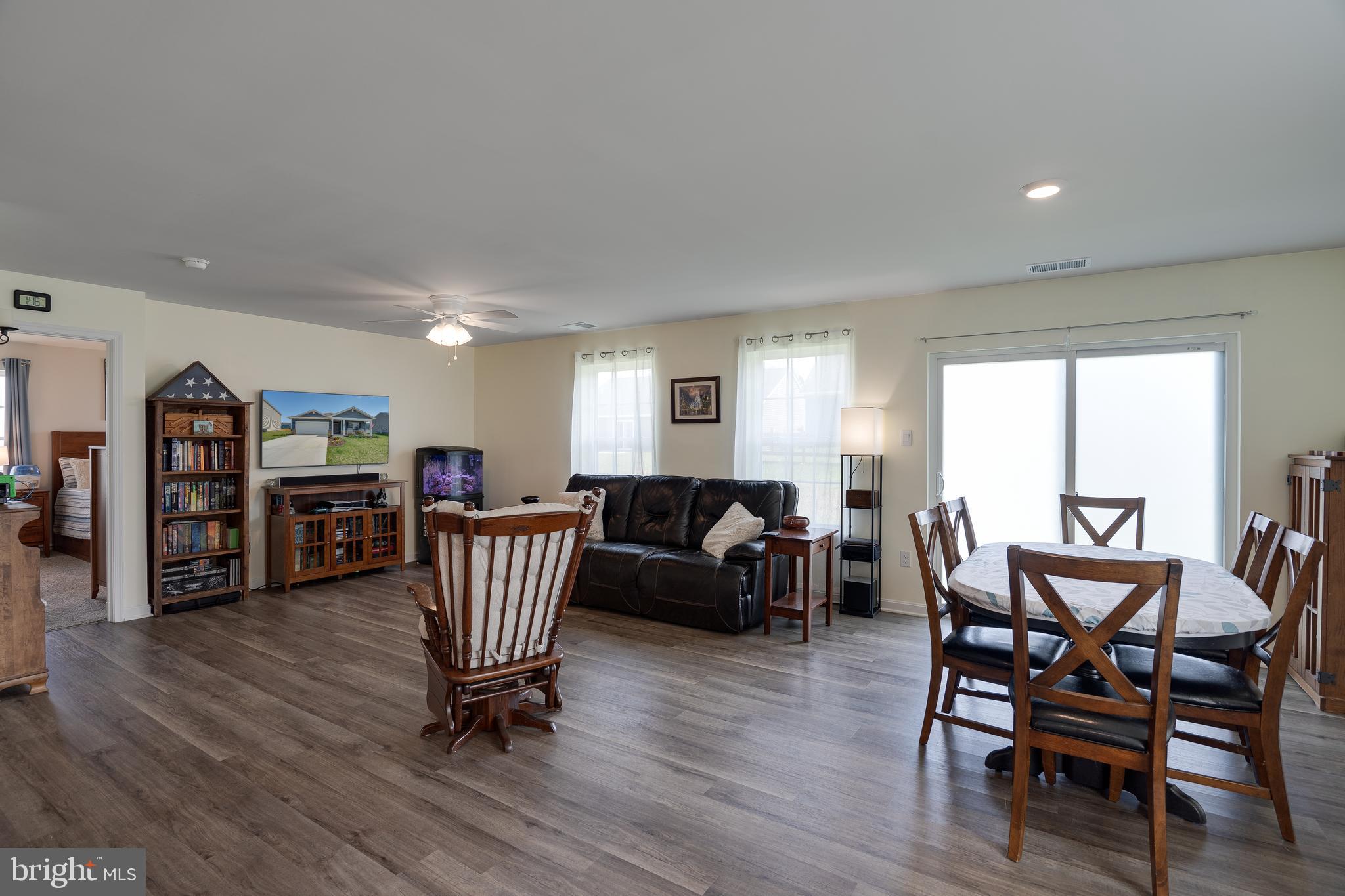 RED HILL - Residential