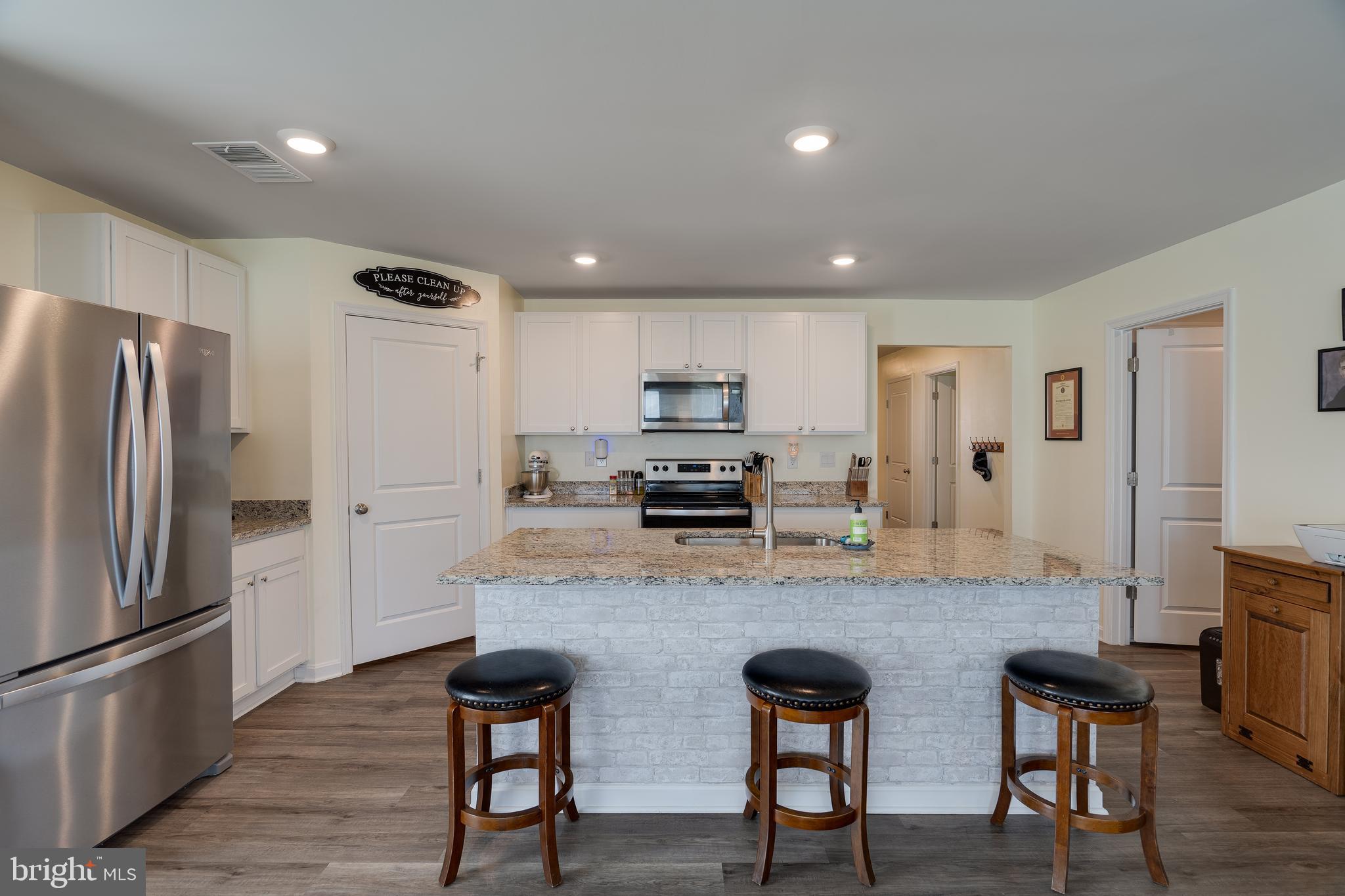 RED HILL - Residential