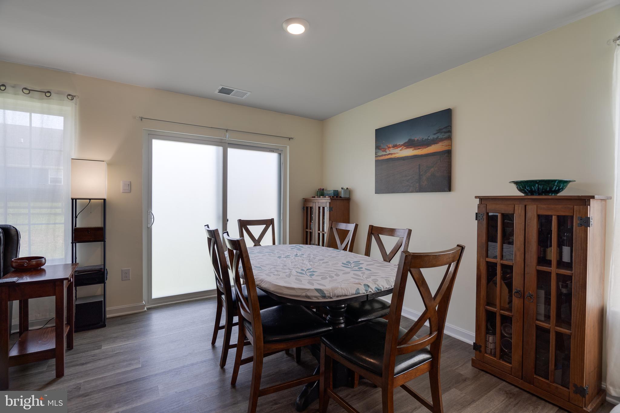 RED HILL - Residential