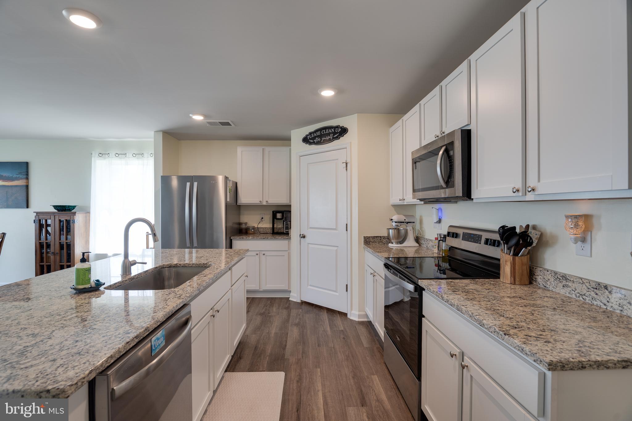 RED HILL - Residential