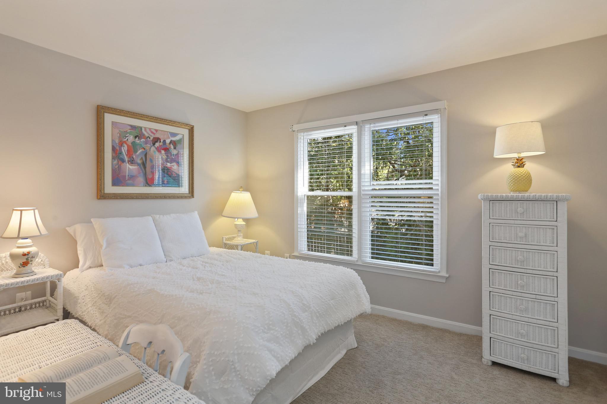 ST ANDREWS SQUARE - Residential