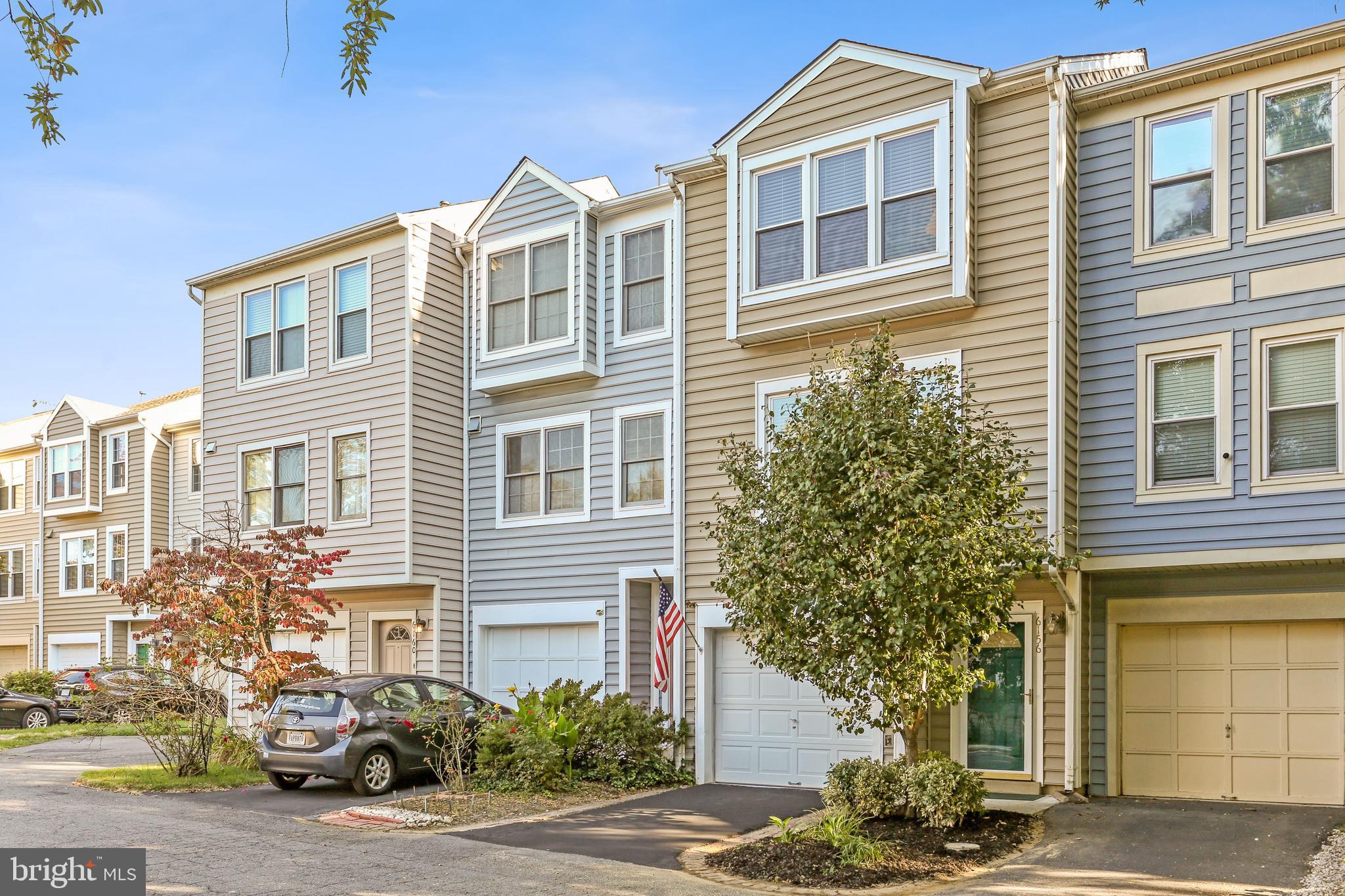 ST ANDREWS SQUARE - Residential