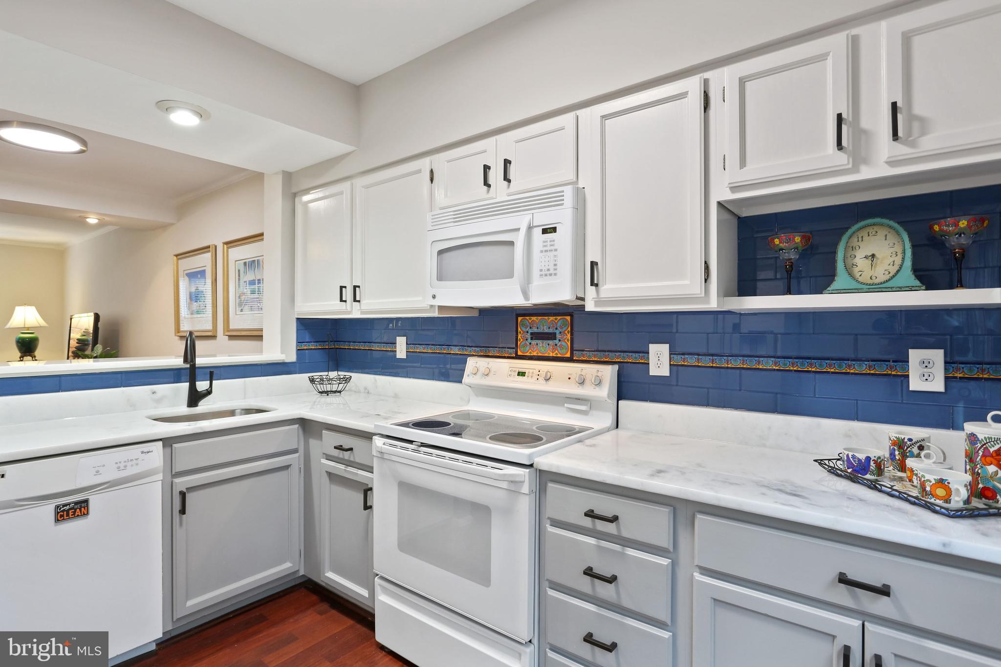 ST ANDREWS SQUARE - Residential