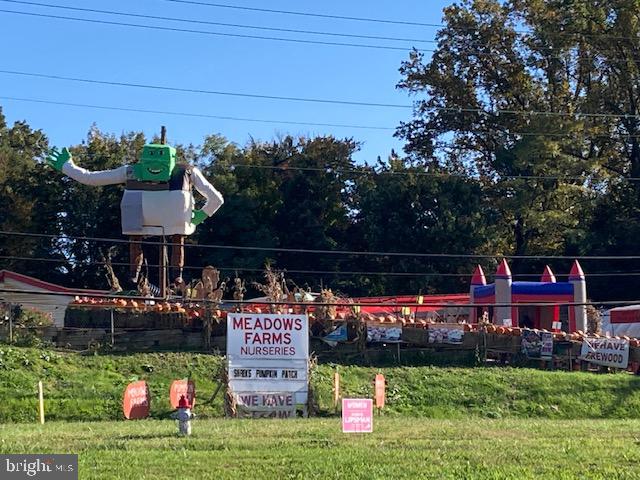 ST ANDREWS SQUARE - Residential