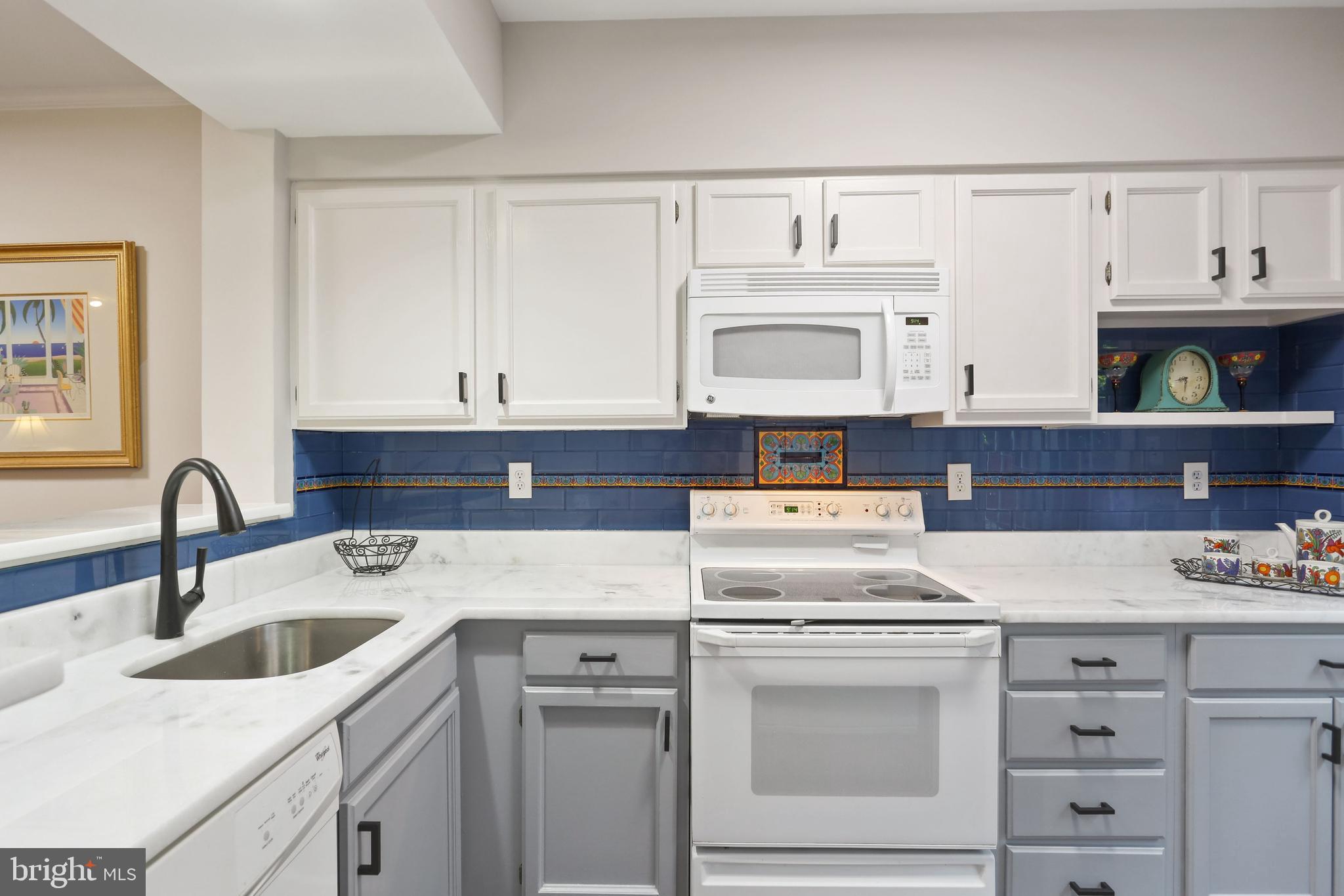 ST ANDREWS SQUARE - Residential