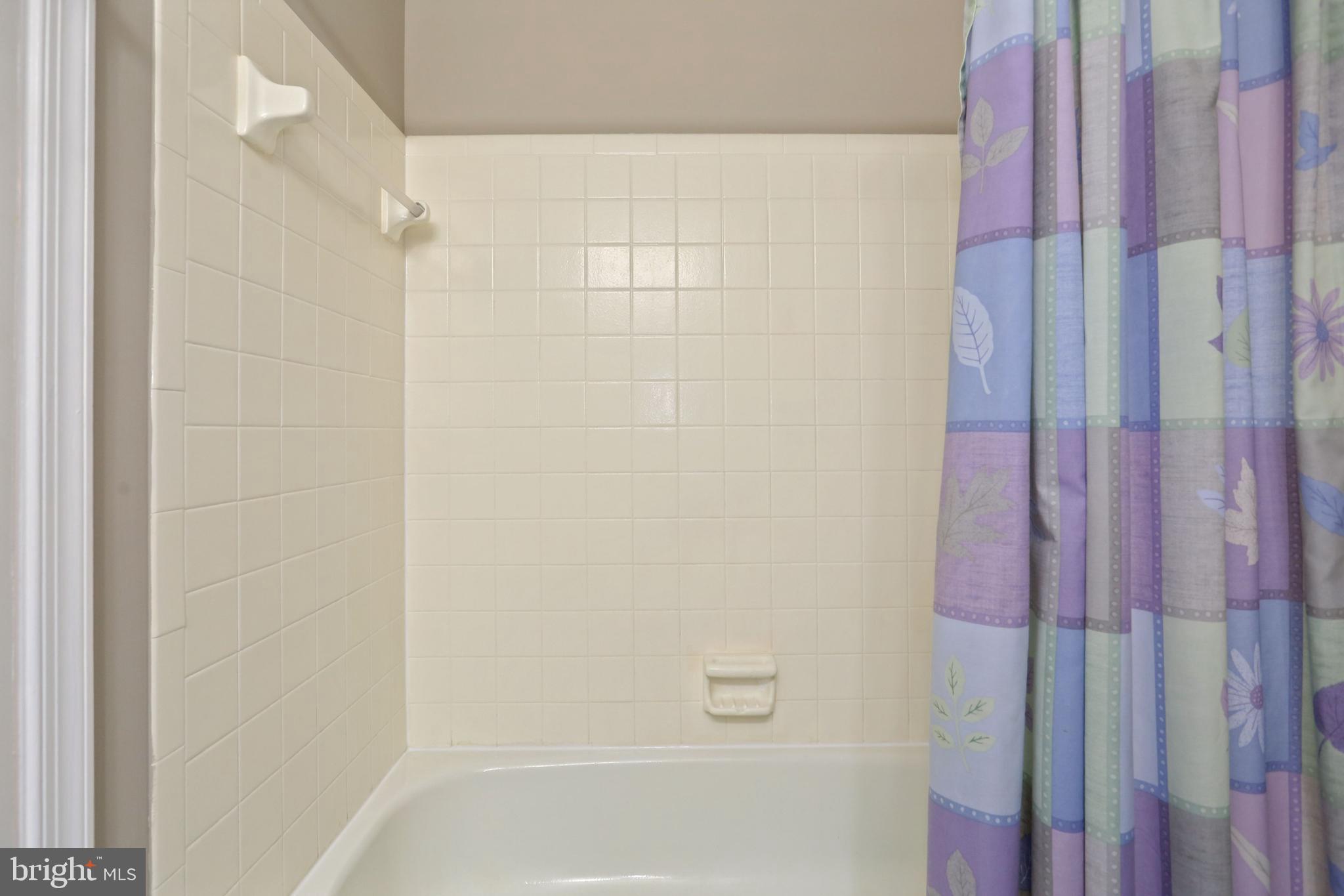 ST ANDREWS SQUARE - Residential