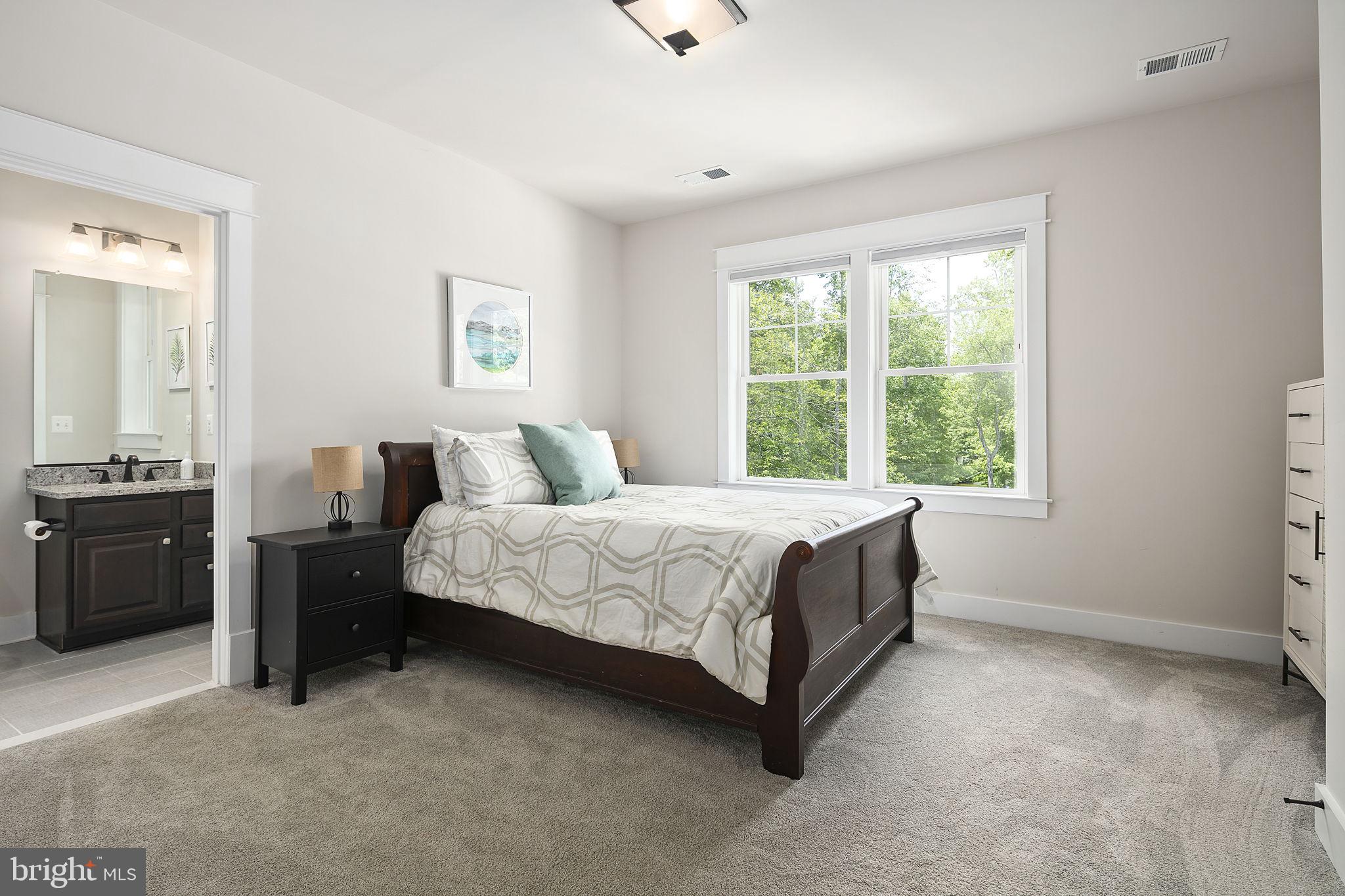 NOAH'S LANDING - Residential