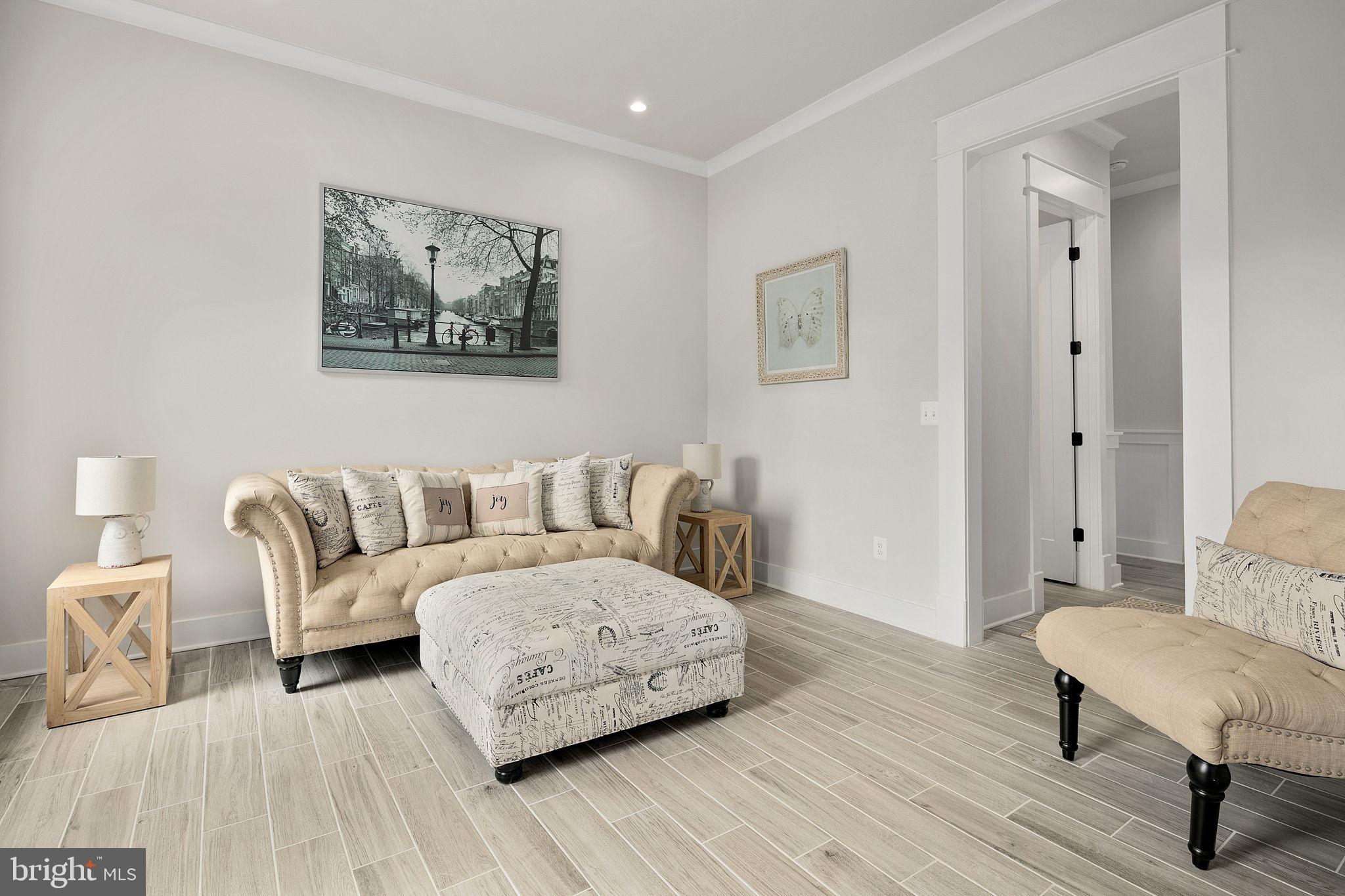 NOAH'S LANDING - Residential
