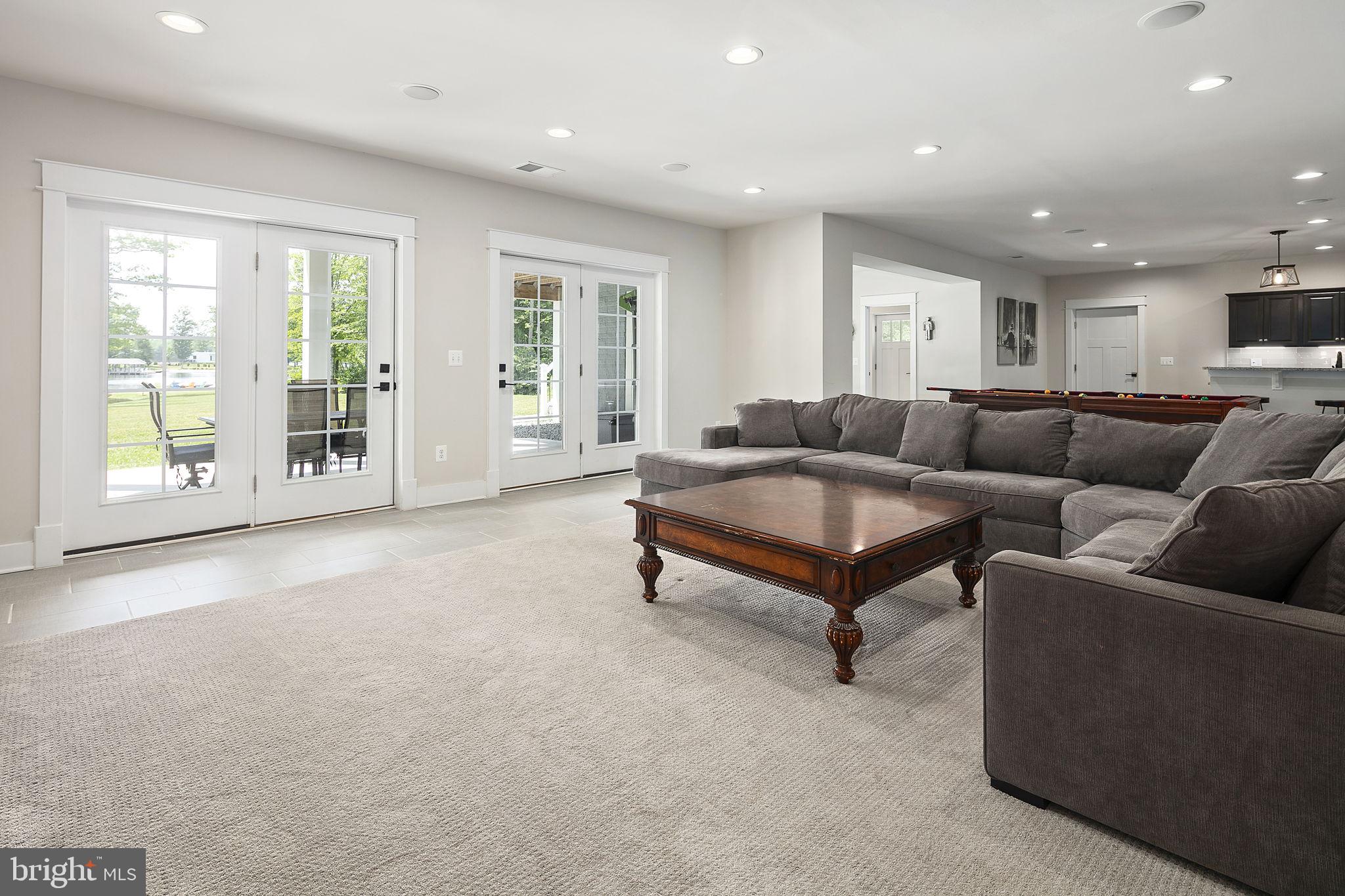 NOAH'S LANDING - Residential
