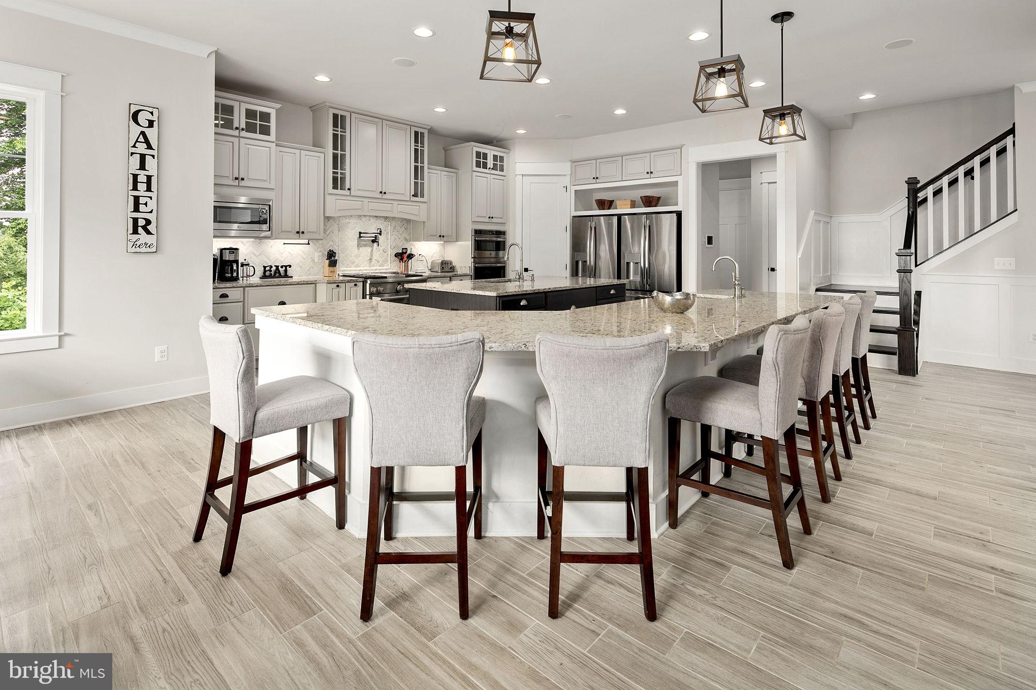 NOAH'S LANDING - Residential