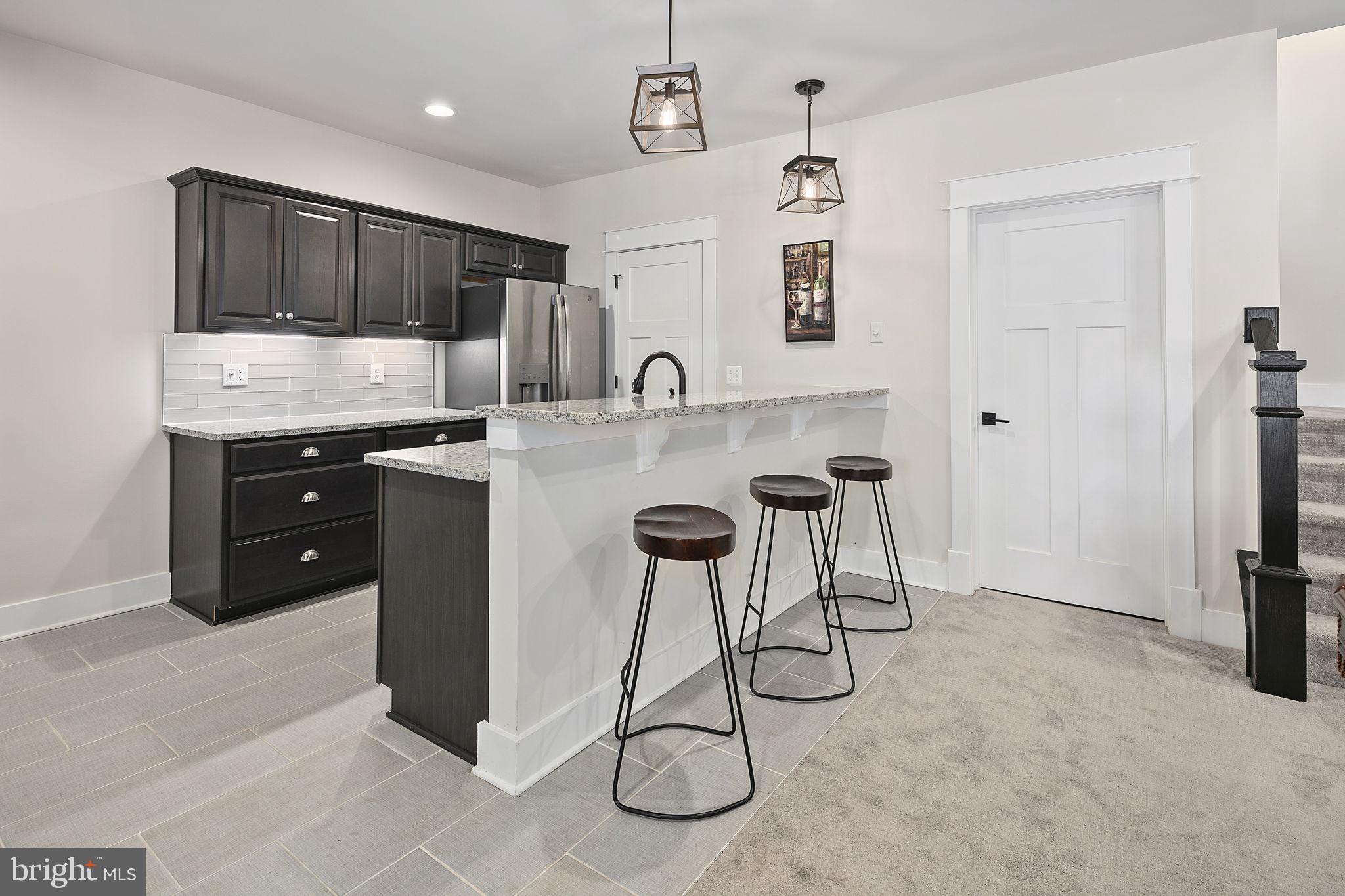 NOAH'S LANDING - Residential