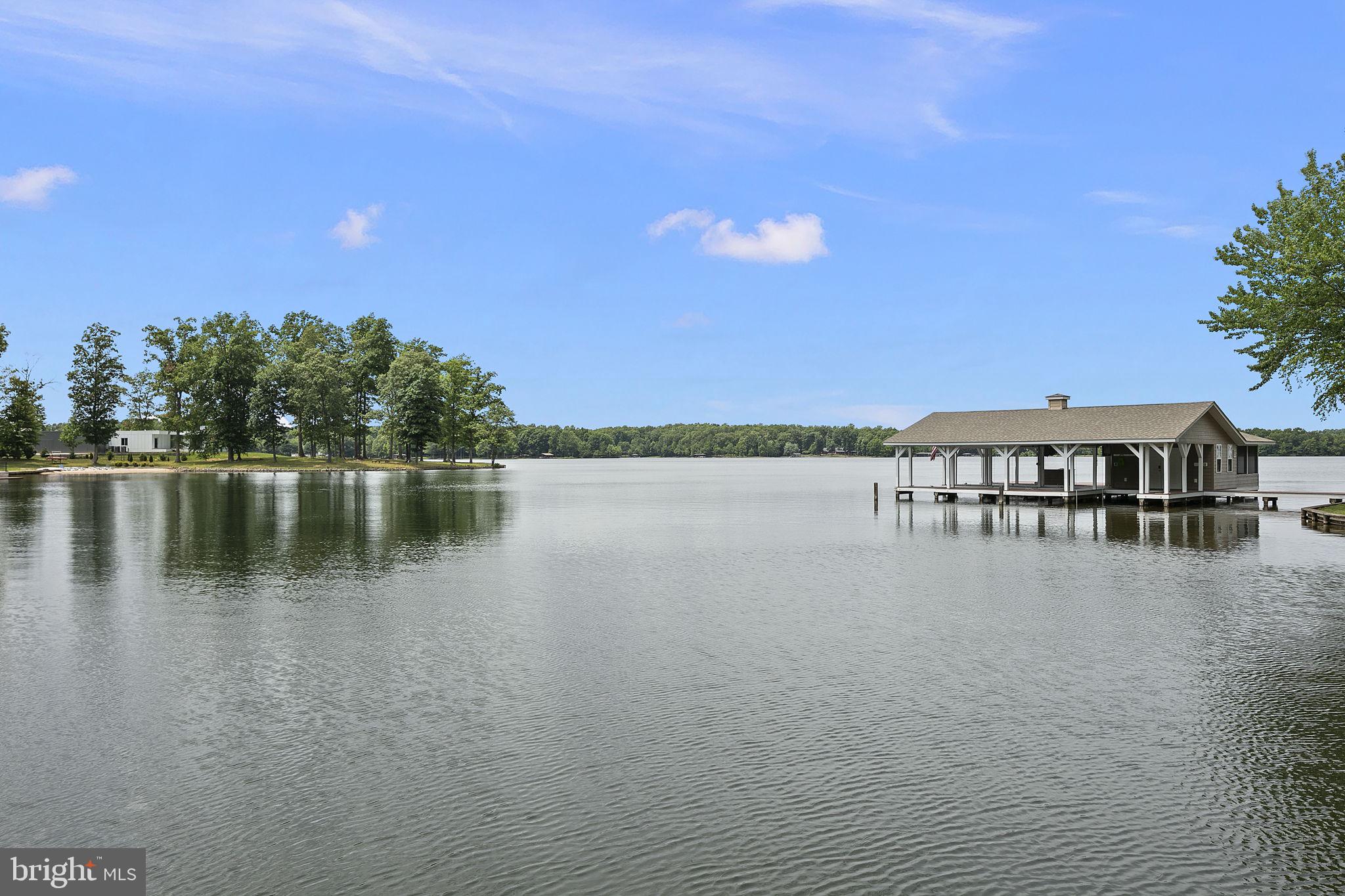 NOAH'S LANDING - Residential