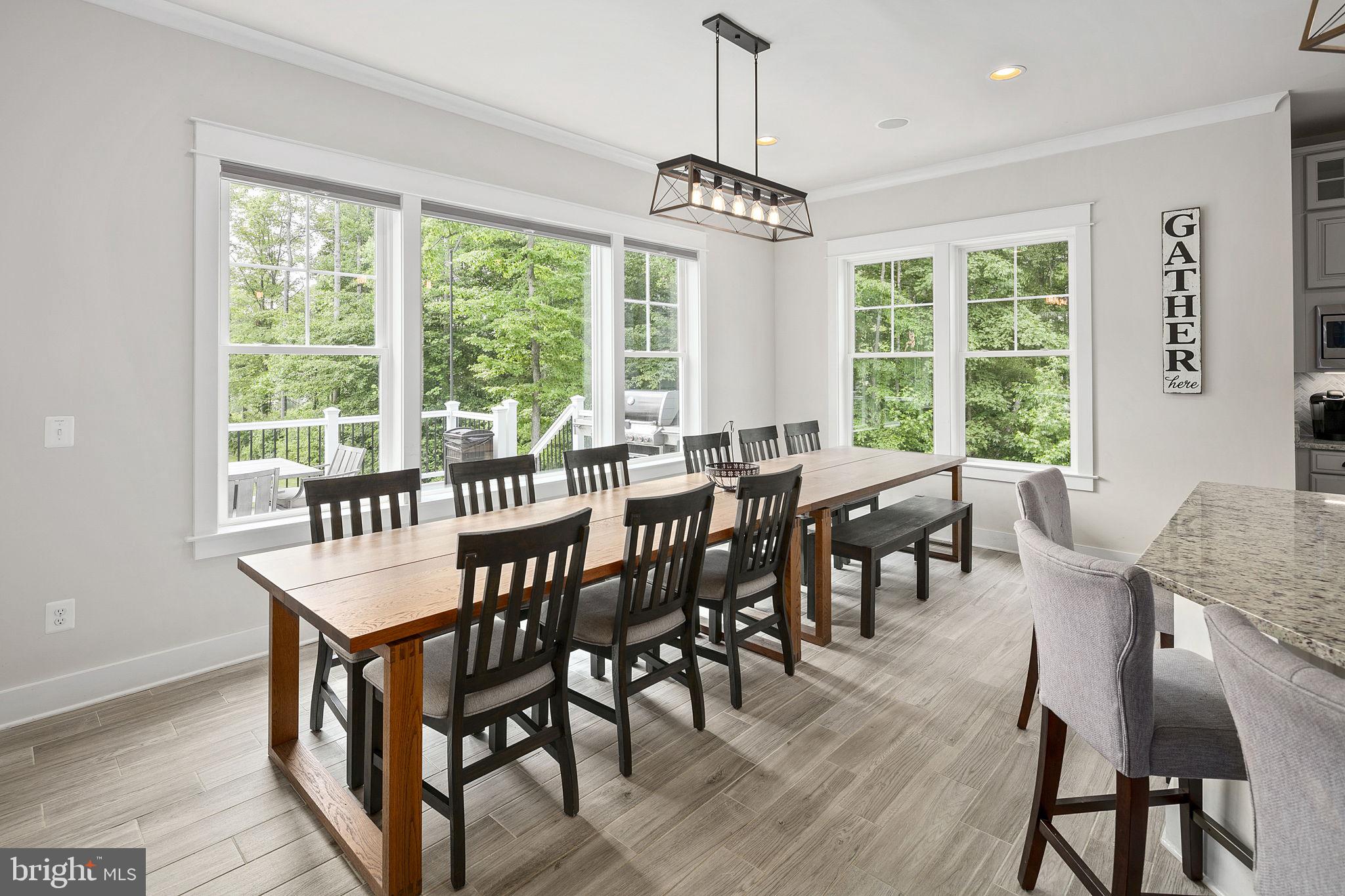 NOAH'S LANDING - Residential