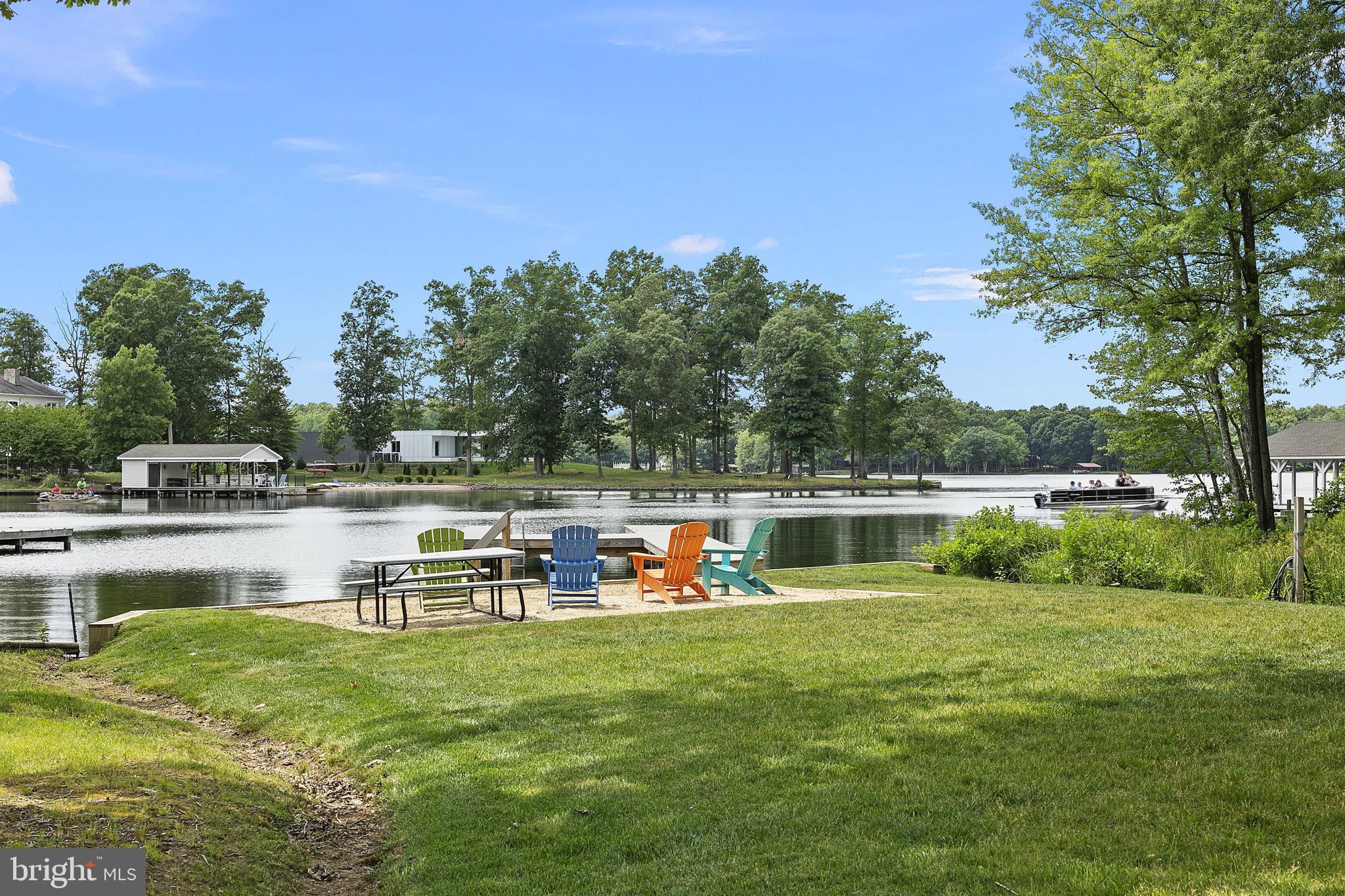 NOAH'S LANDING - Residential