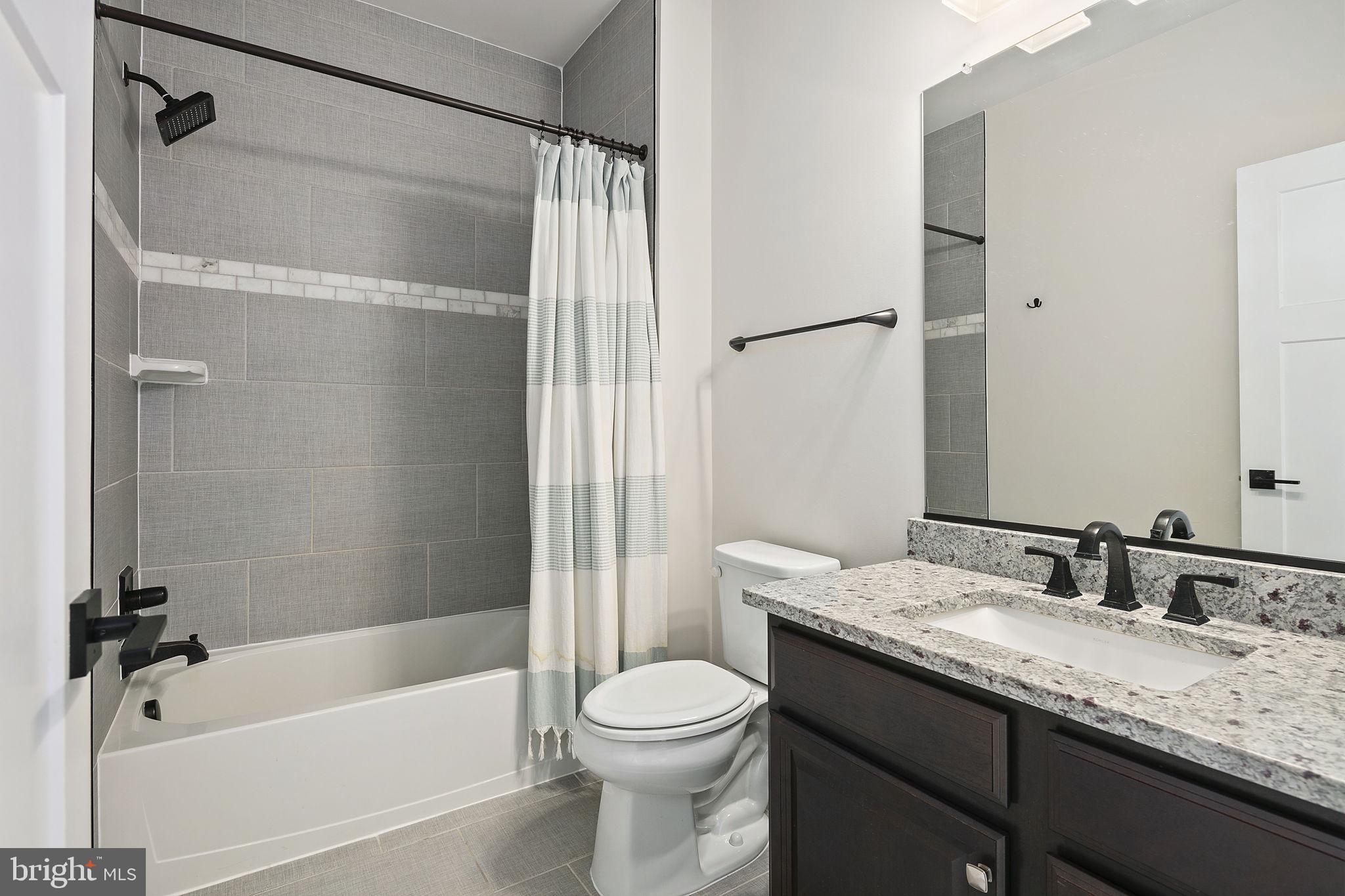 NOAH'S LANDING - Residential