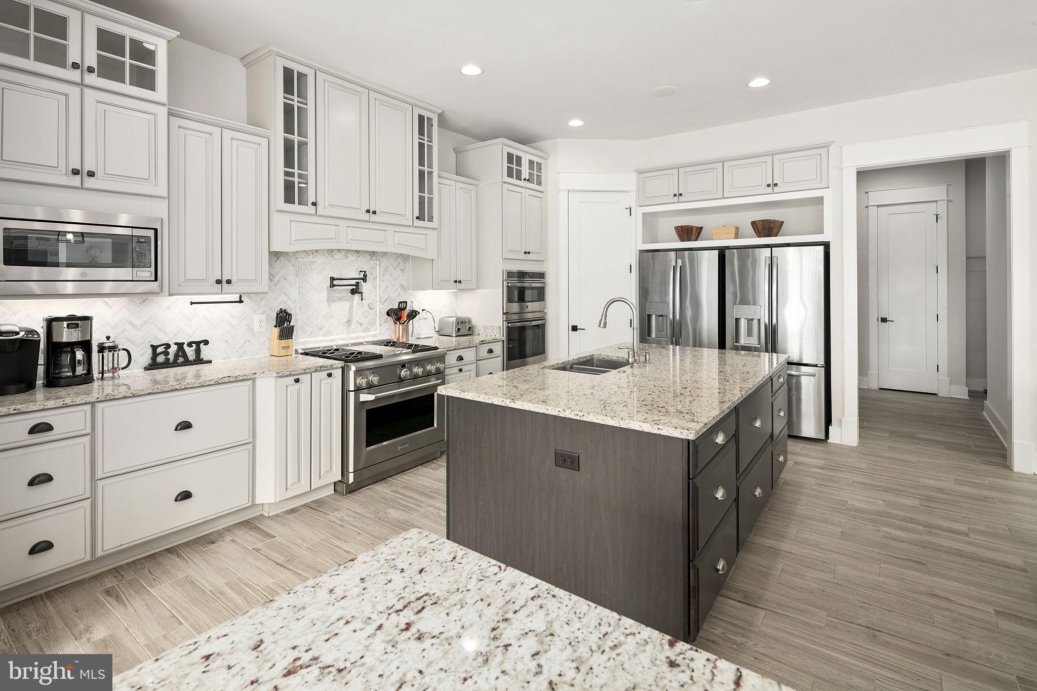 NOAH'S LANDING - Residential
