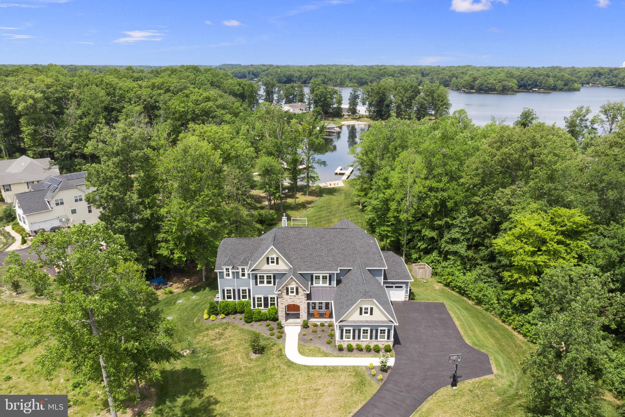 NOAH'S LANDING - Residential