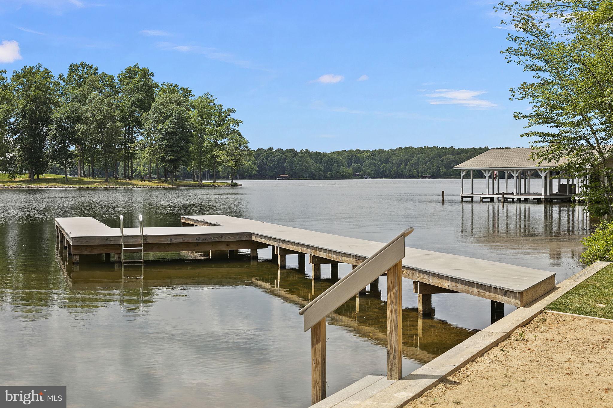 NOAH'S LANDING - Residential