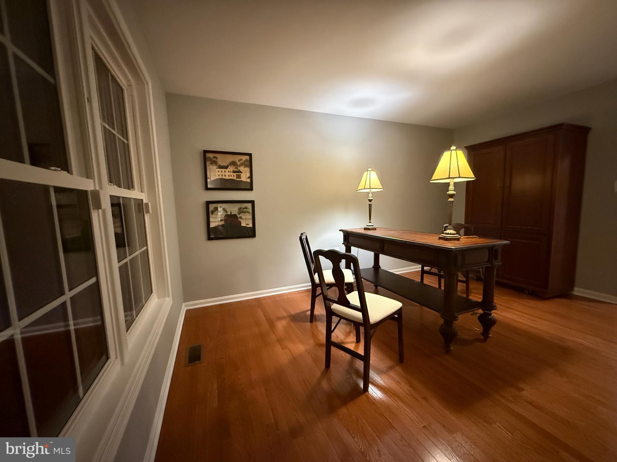 FOX MILL ESTATES - Residential