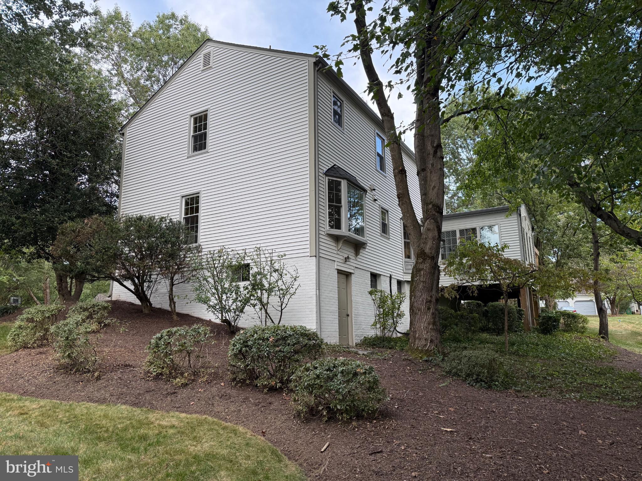 FOX MILL ESTATES - Residential