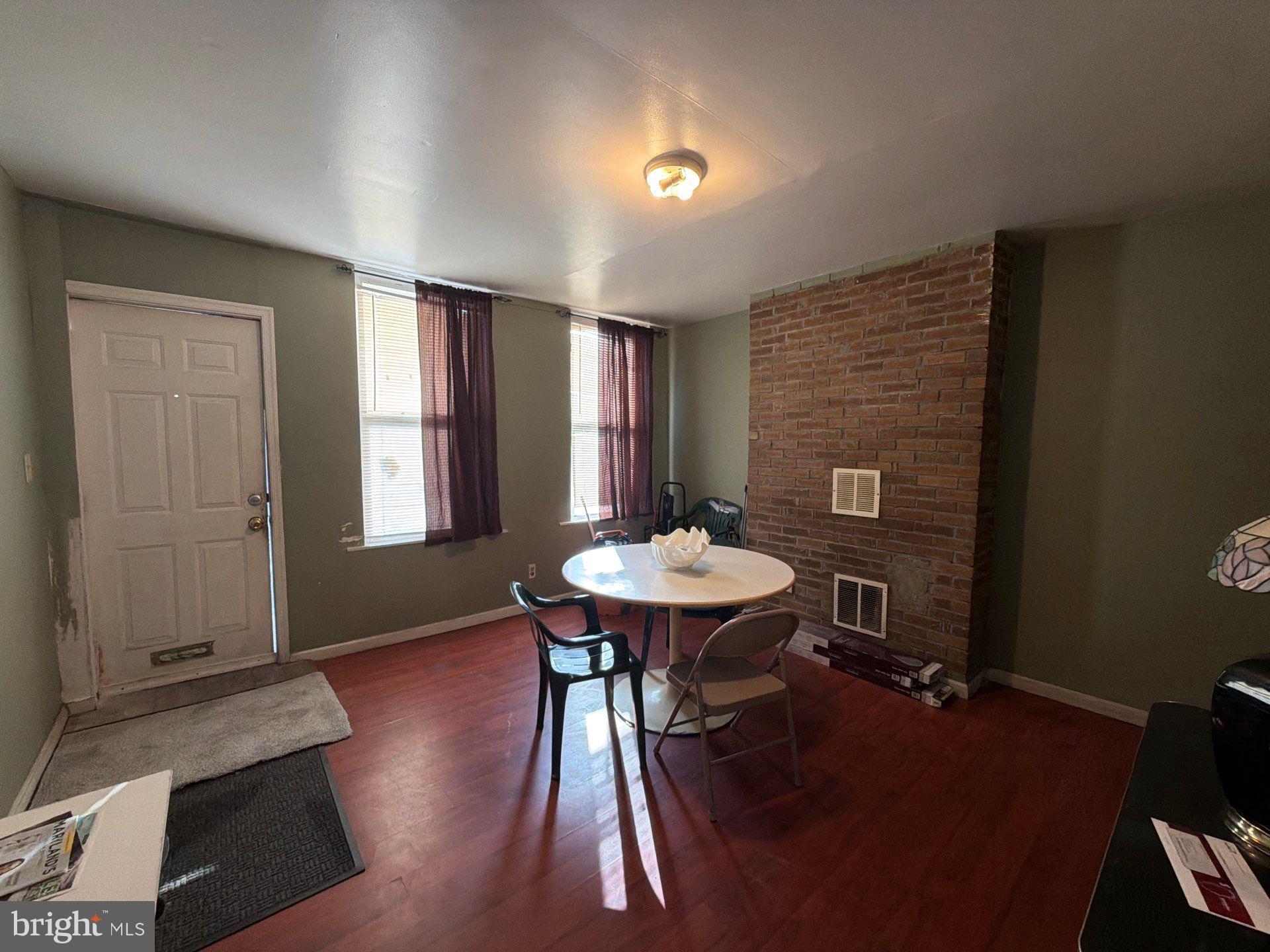 BOOTH-BOYD - Residential