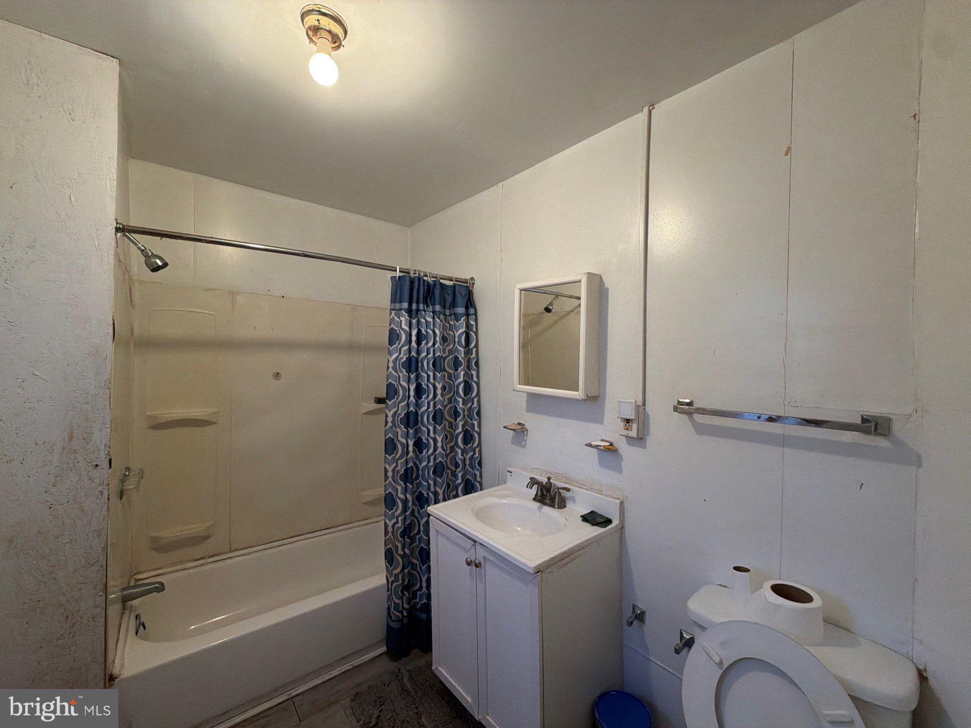 BOOTH-BOYD - Residential