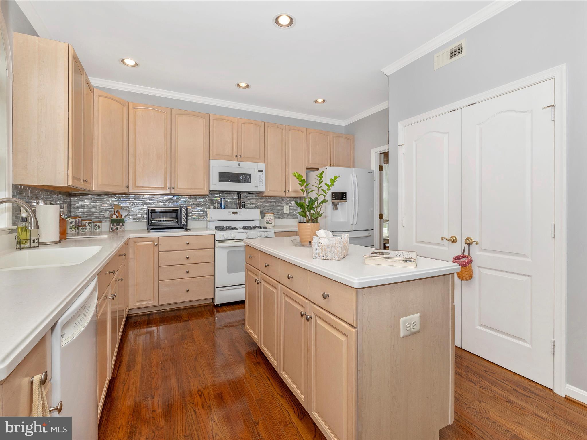 WORMANS MILL - Residential