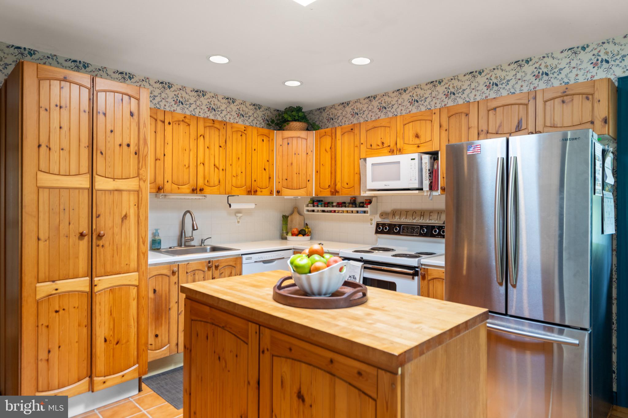 HILLSBORO - Residential