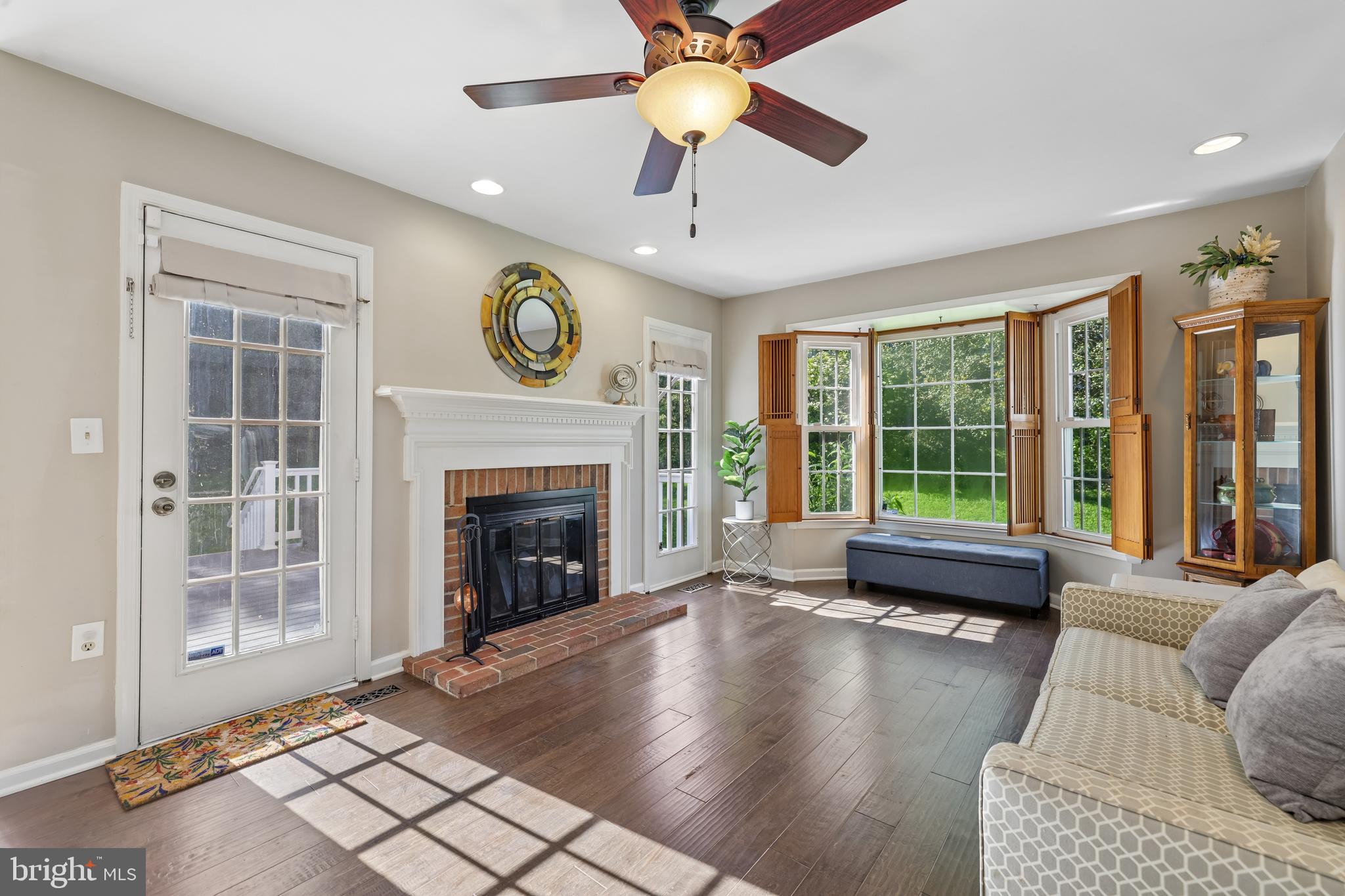 16013 MILLS ORCHARD DRIVE