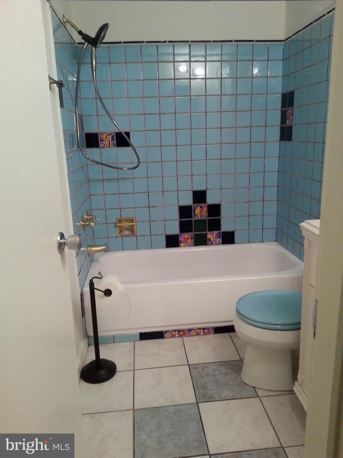 WOODLAKE TOWERS - Residential Lease